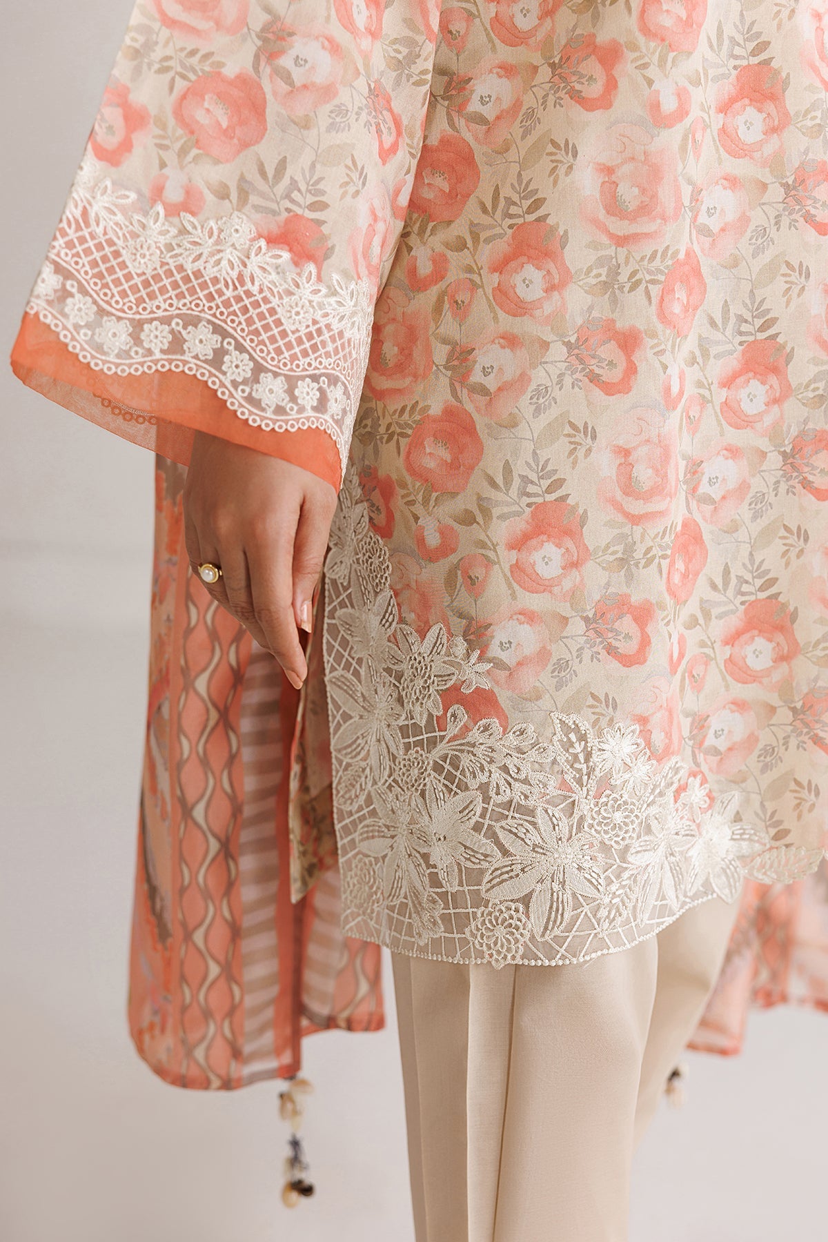 EMBROIDERED LAWN UF-4495