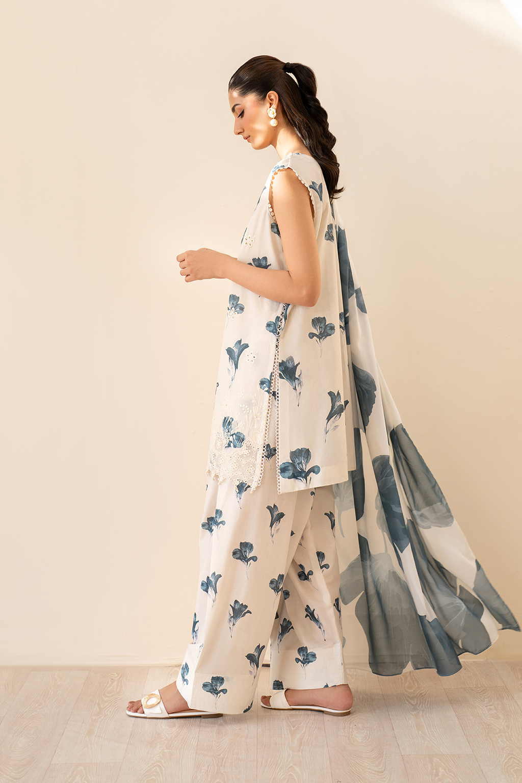UE-442 Borer Embroidered Printed Lawn