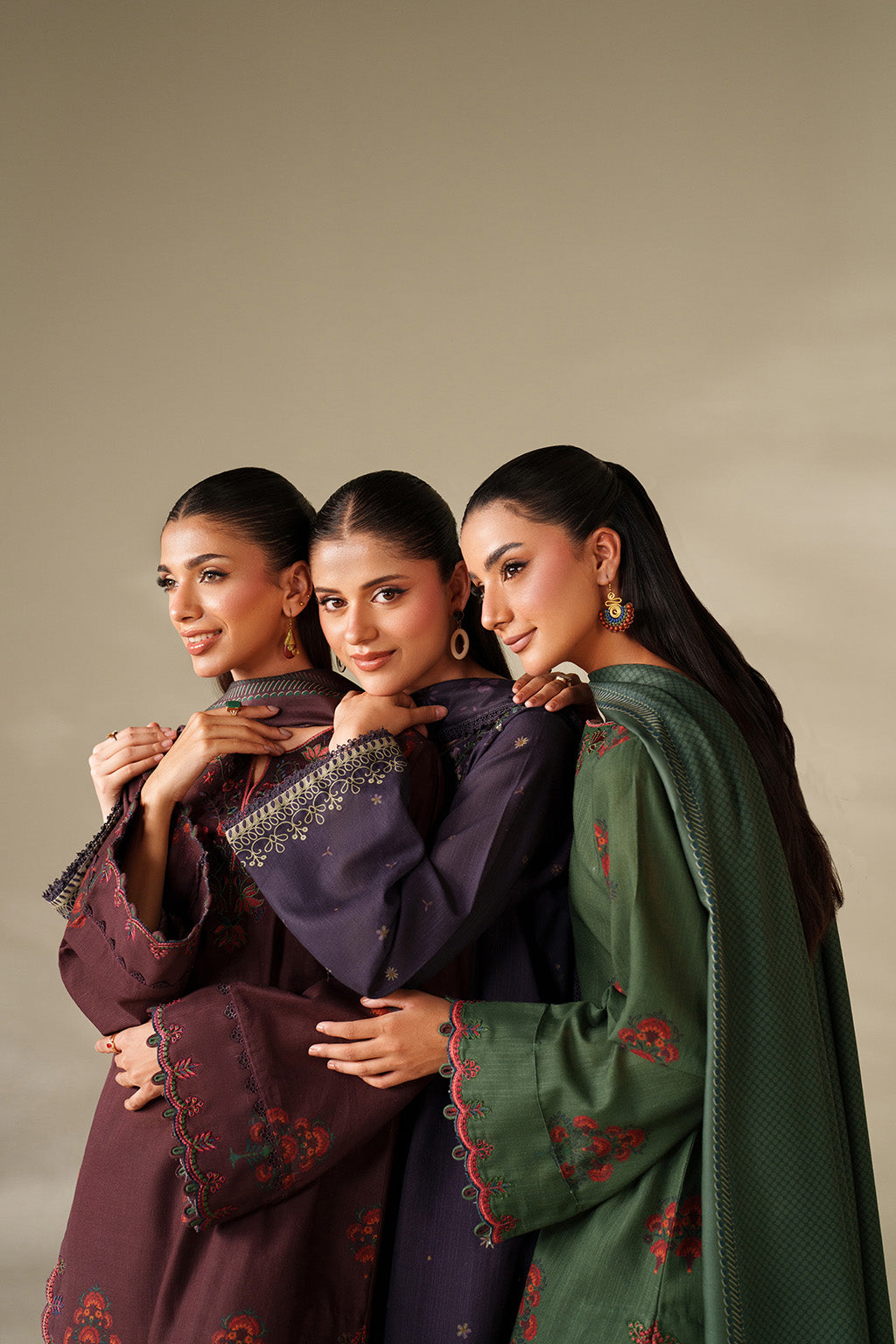UE-561 Printed Khaddar