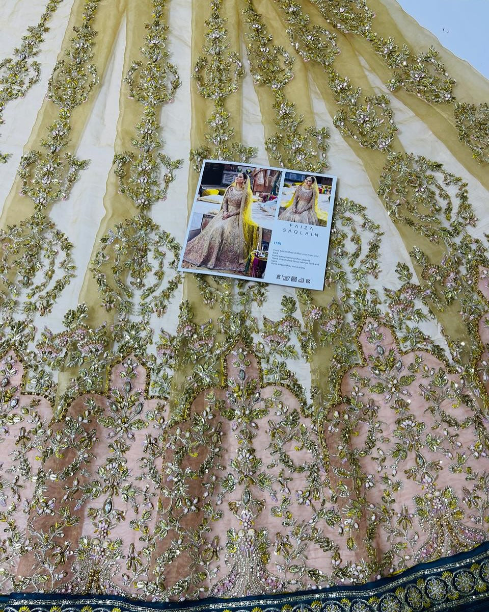 Faiza Saqlain – Mahveen Style