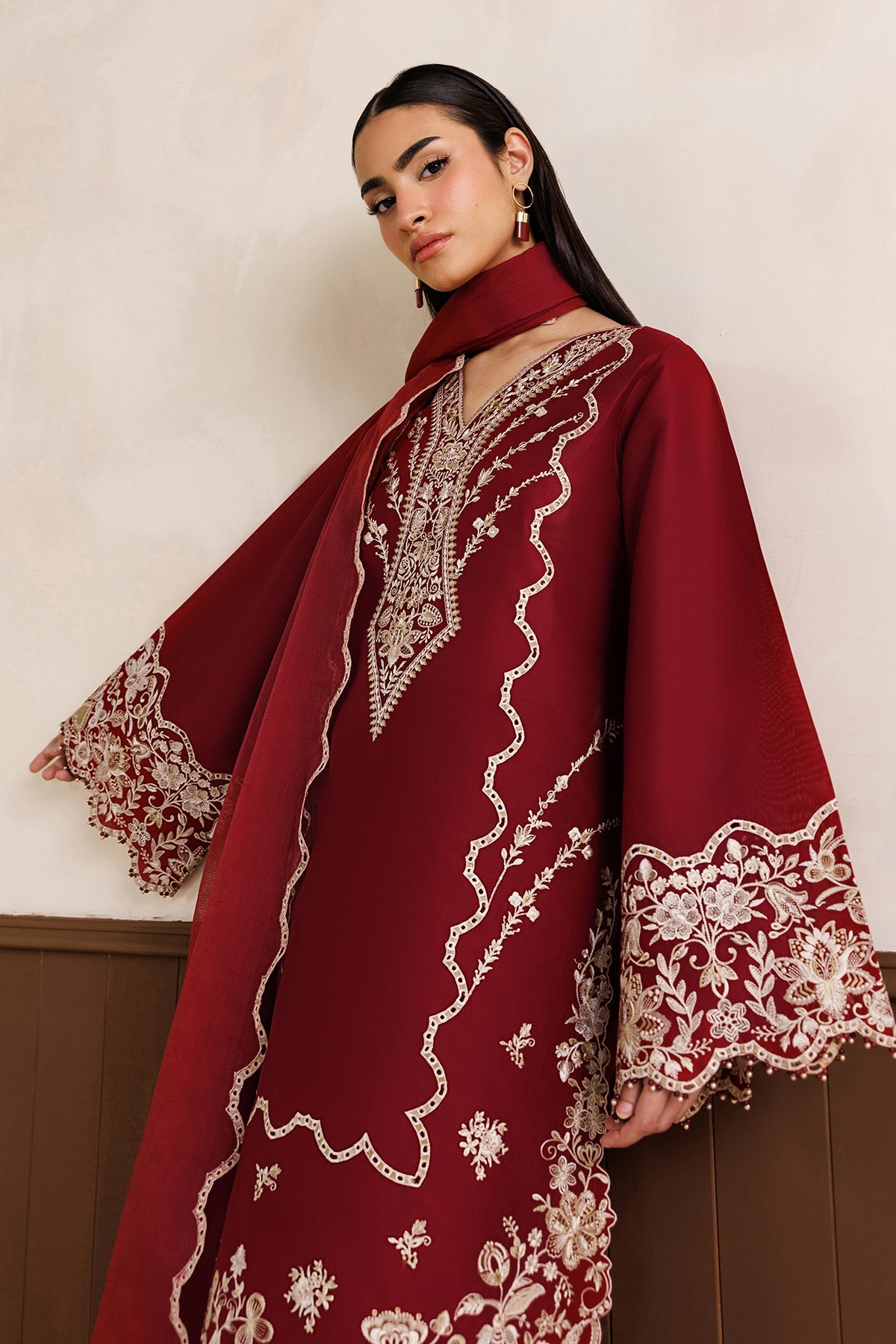 EMBROIDERED LAWN UF-4473