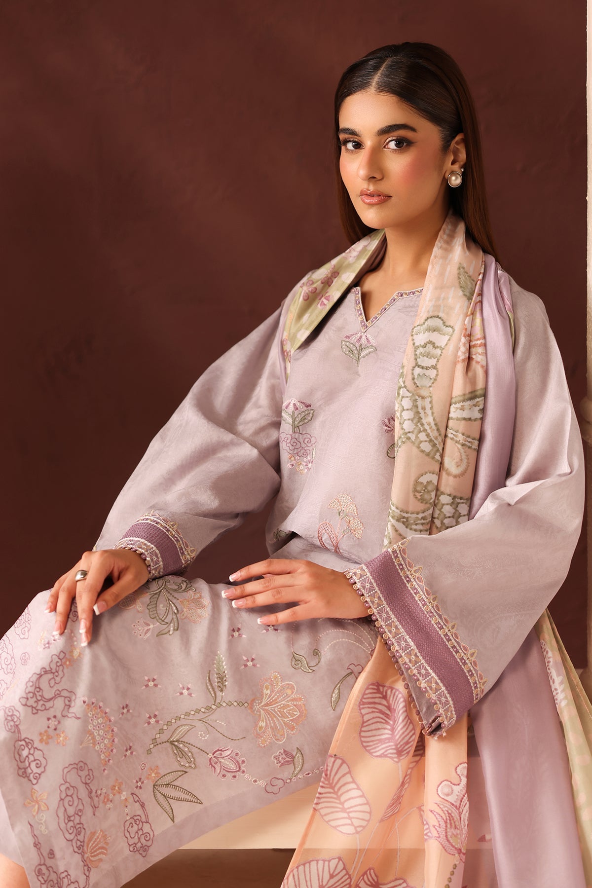 EMBROIDERED SELF JACQUARD UF-4484