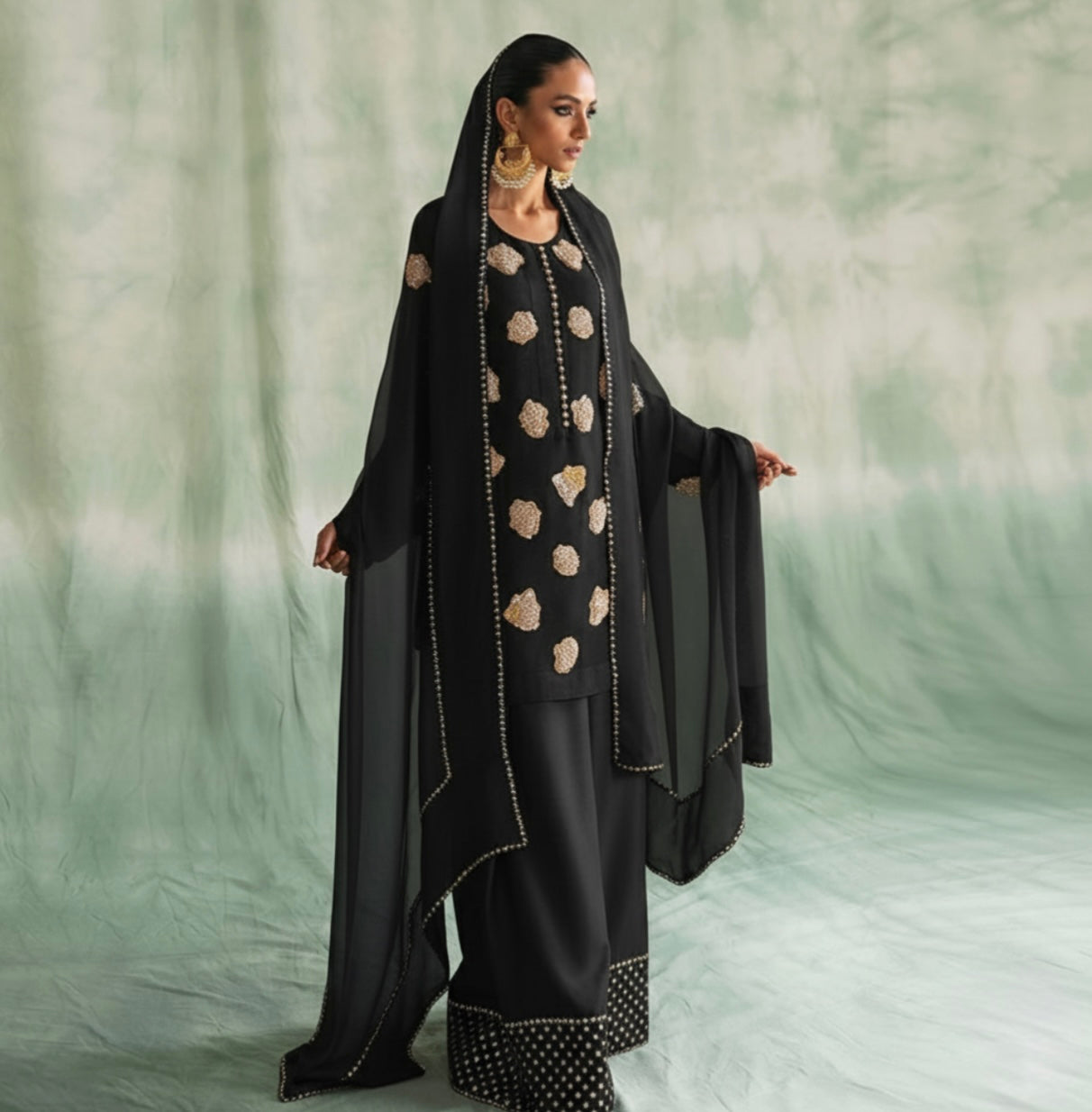 Pearls-Festive Black Edition