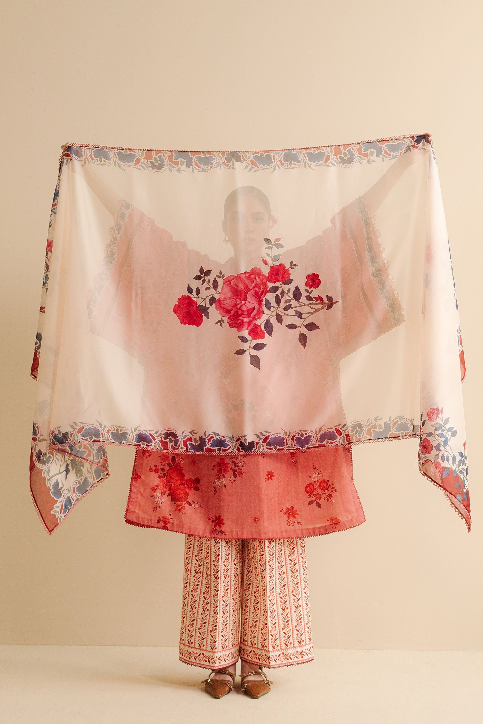 https://cdn.shopify.com/s/files/1/0886/3957/0230/files/5_0c5aeb02-142b-4ae3-a14c-e91220c19aaf.jpg?v=1745582502