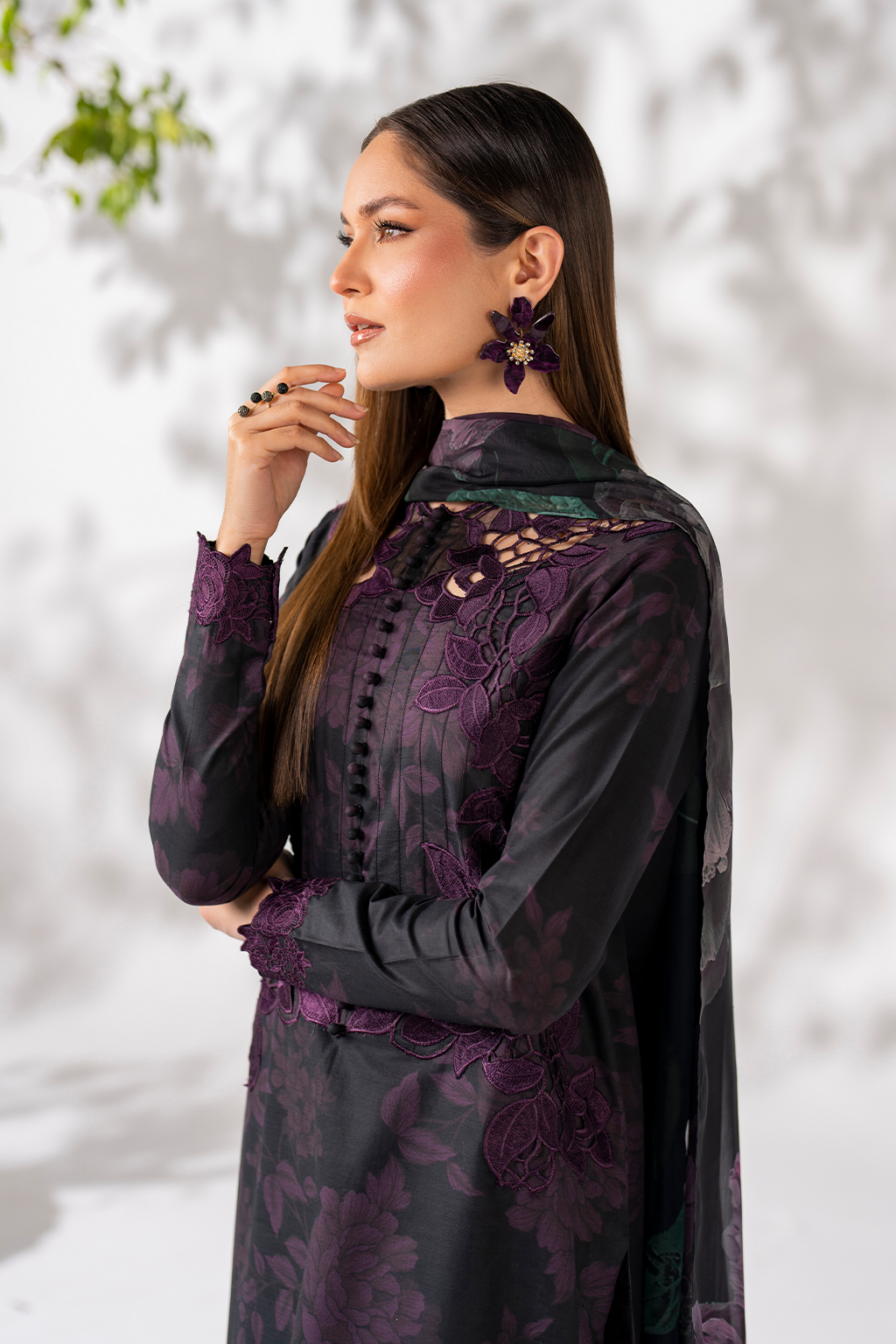 UE-270 Printed Lawn