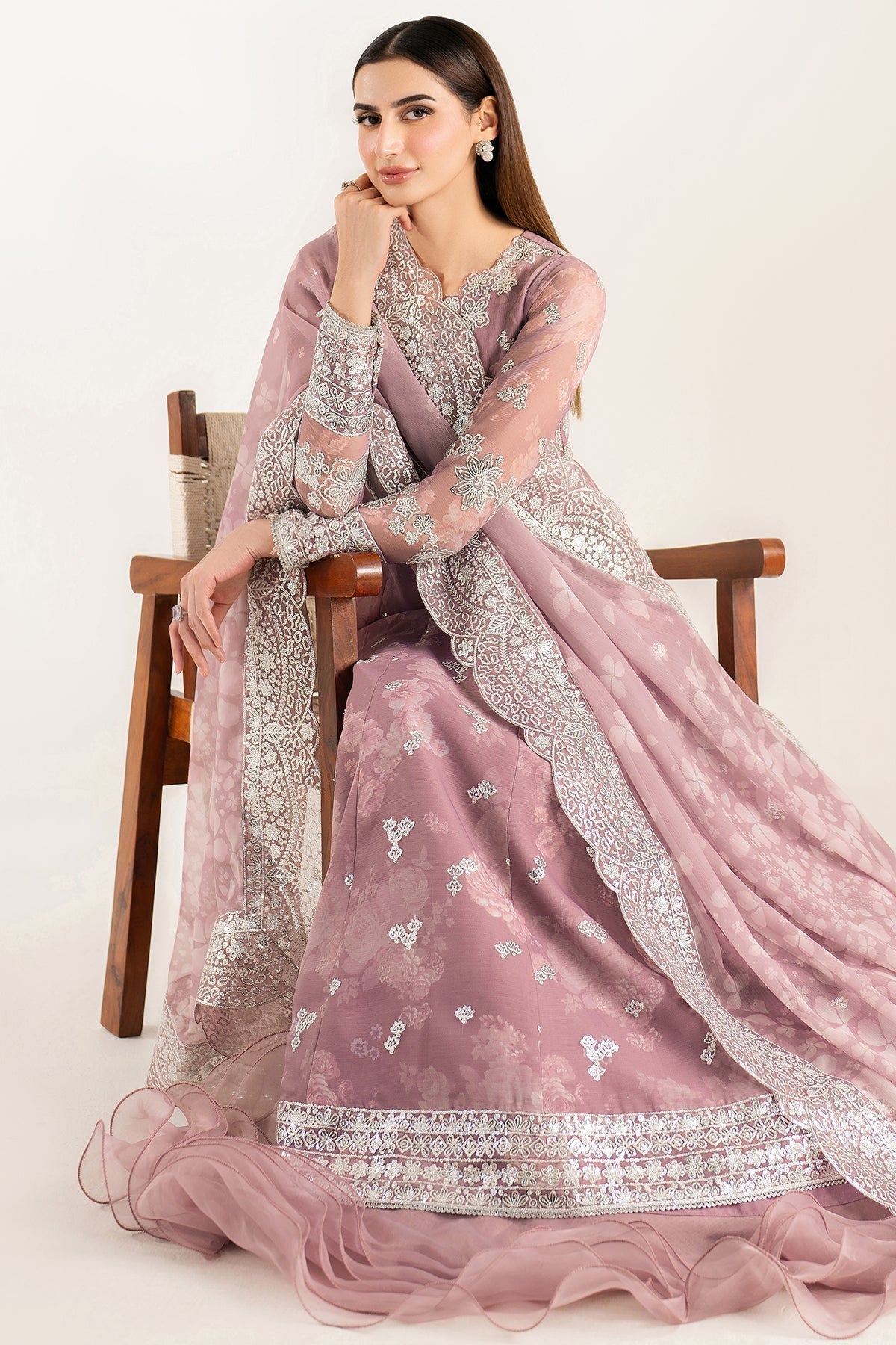 Farasha – Rosy Spark Style