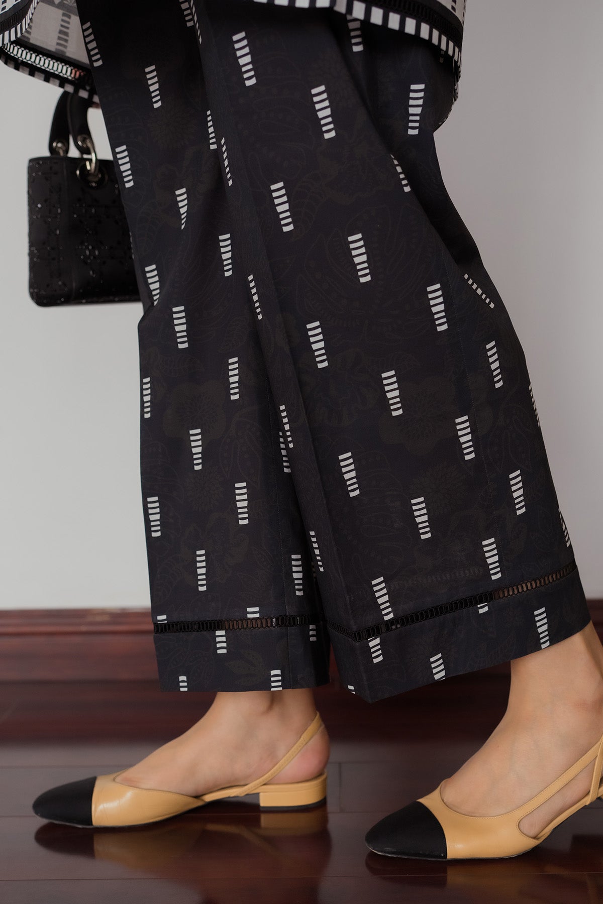 https://cdn.shopify.com/s/files/1/0704/5916/2937/files/5_49ebe238-449b-4194-818e-38d501a5f846.jpg?v=1752139972