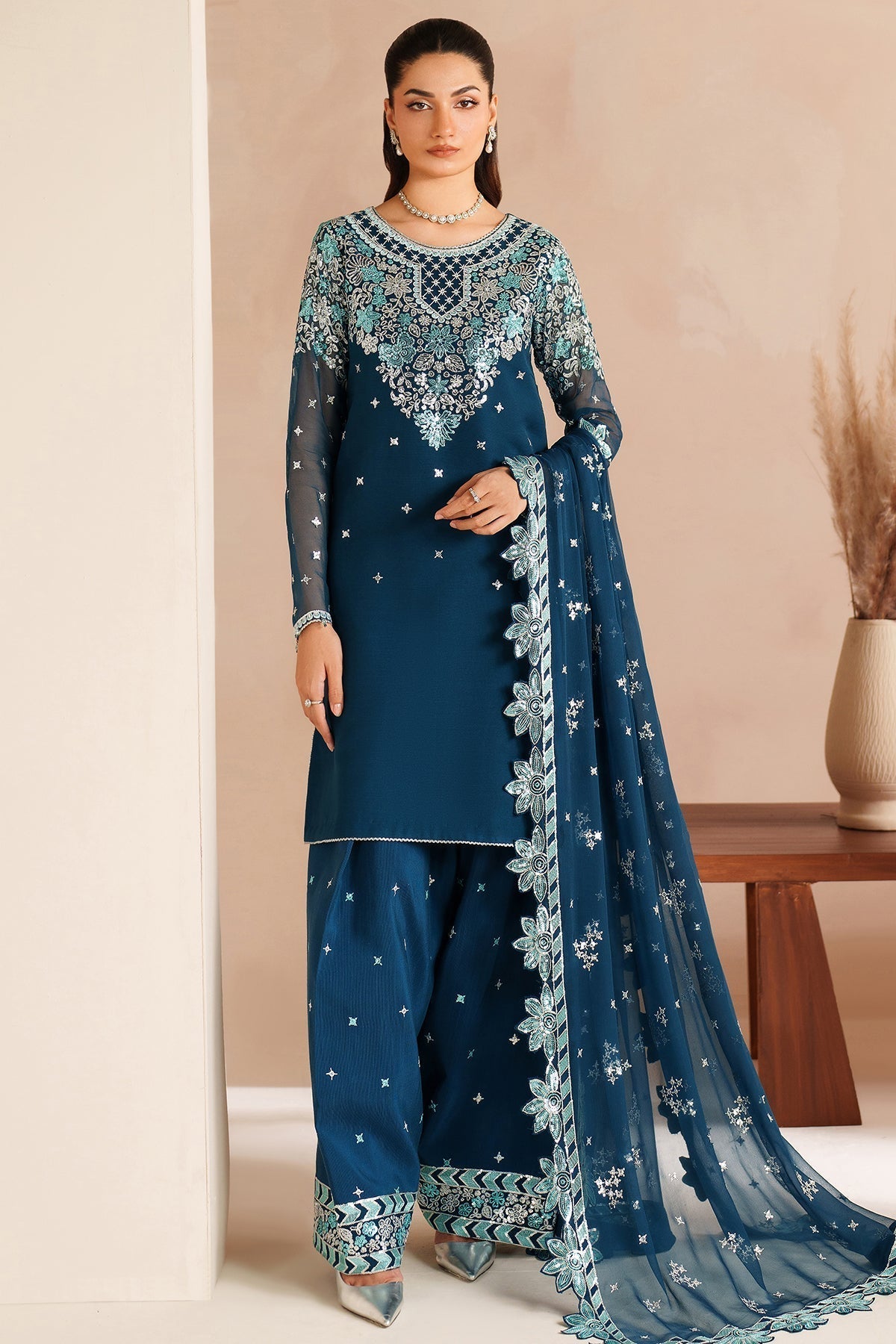 Farasha – Cobalt Haze Style