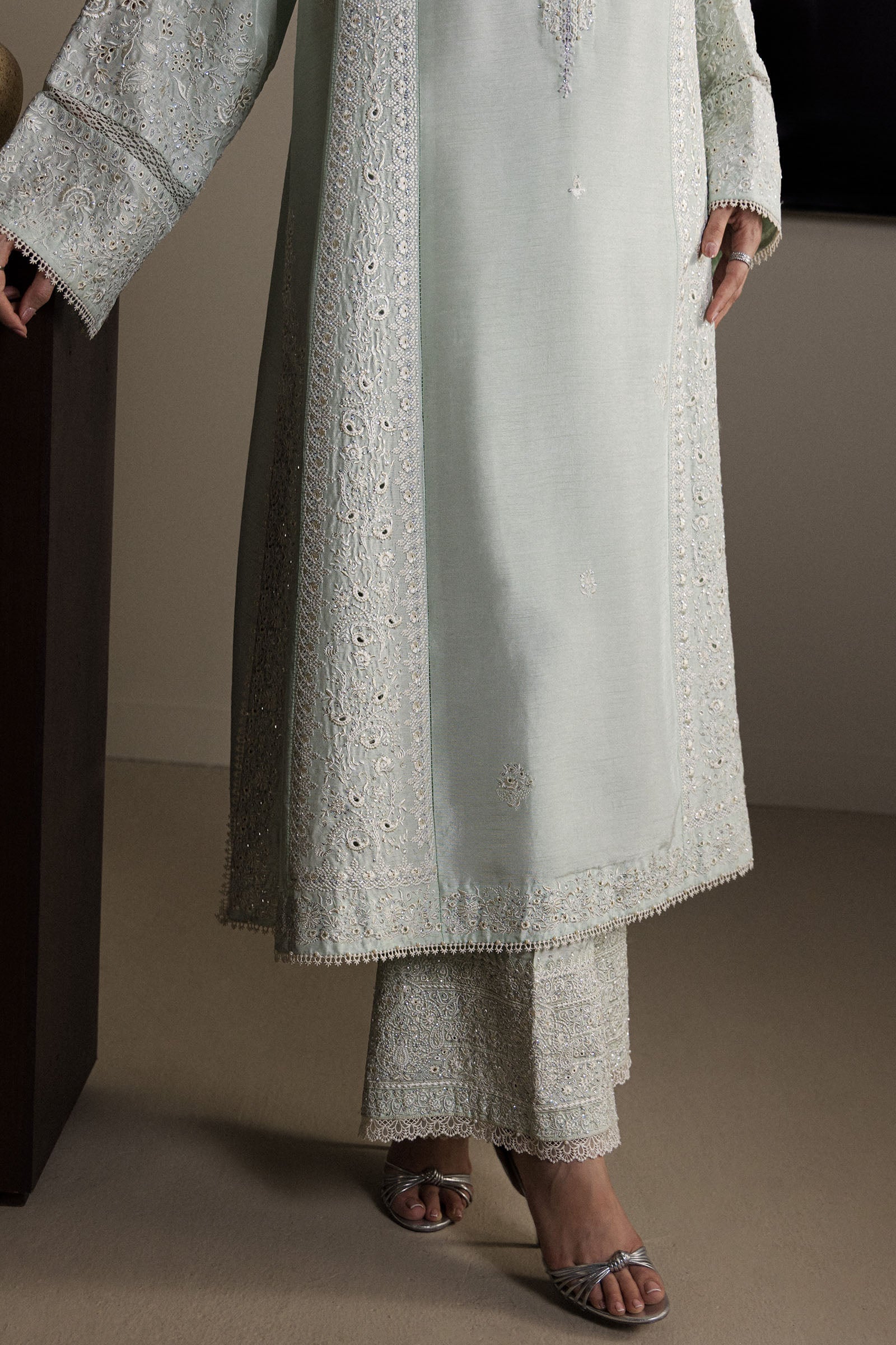 https://cdn.shopify.com/s/files/1/0340/8376/6405/files/5_c1aa8841-72b8-4fe7-85db-6a177c7bbf51.jpg?v=1778243763