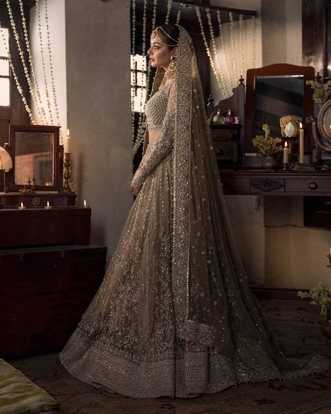 Faiza Saqlain – Mah Style