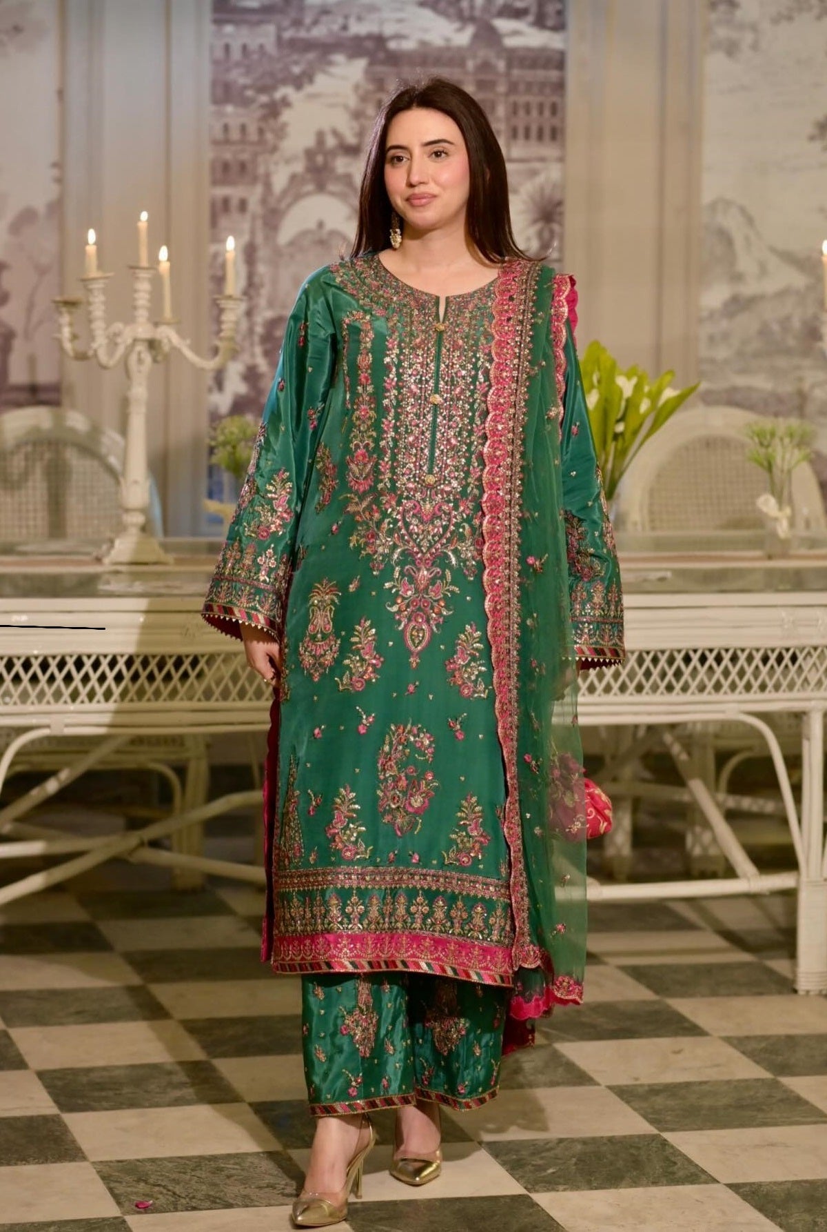 Aneela’s Bottle Green Sequence Embroidered Lawn Unstitched 3Pc Suit AN-29