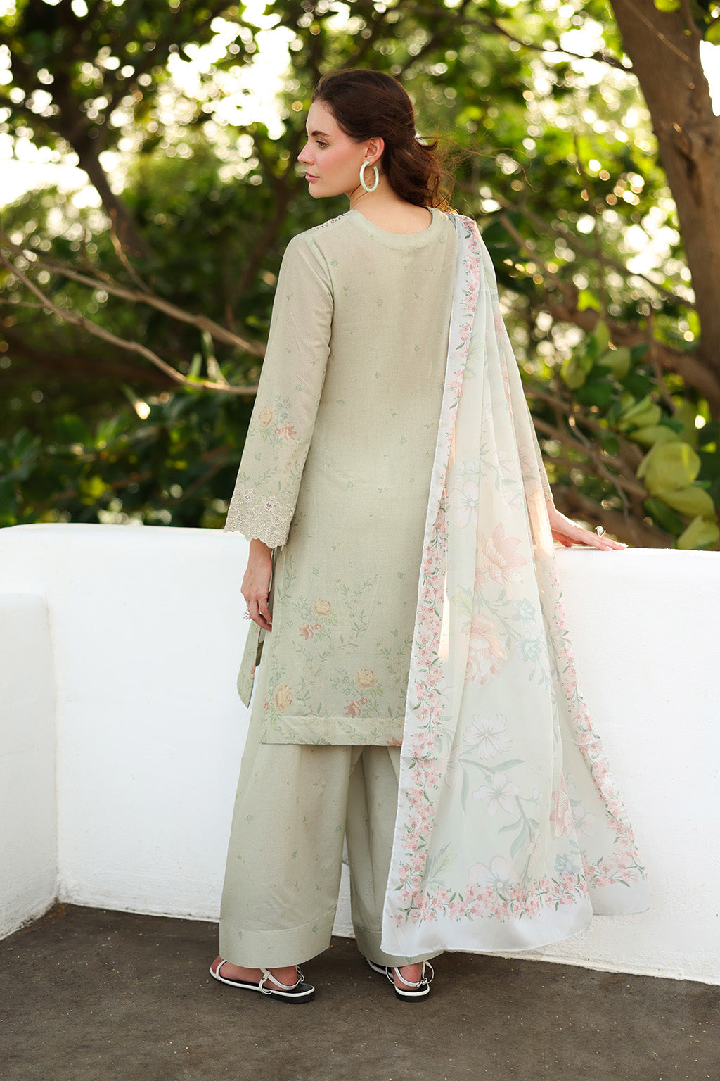 UE-490 Printed Lawn