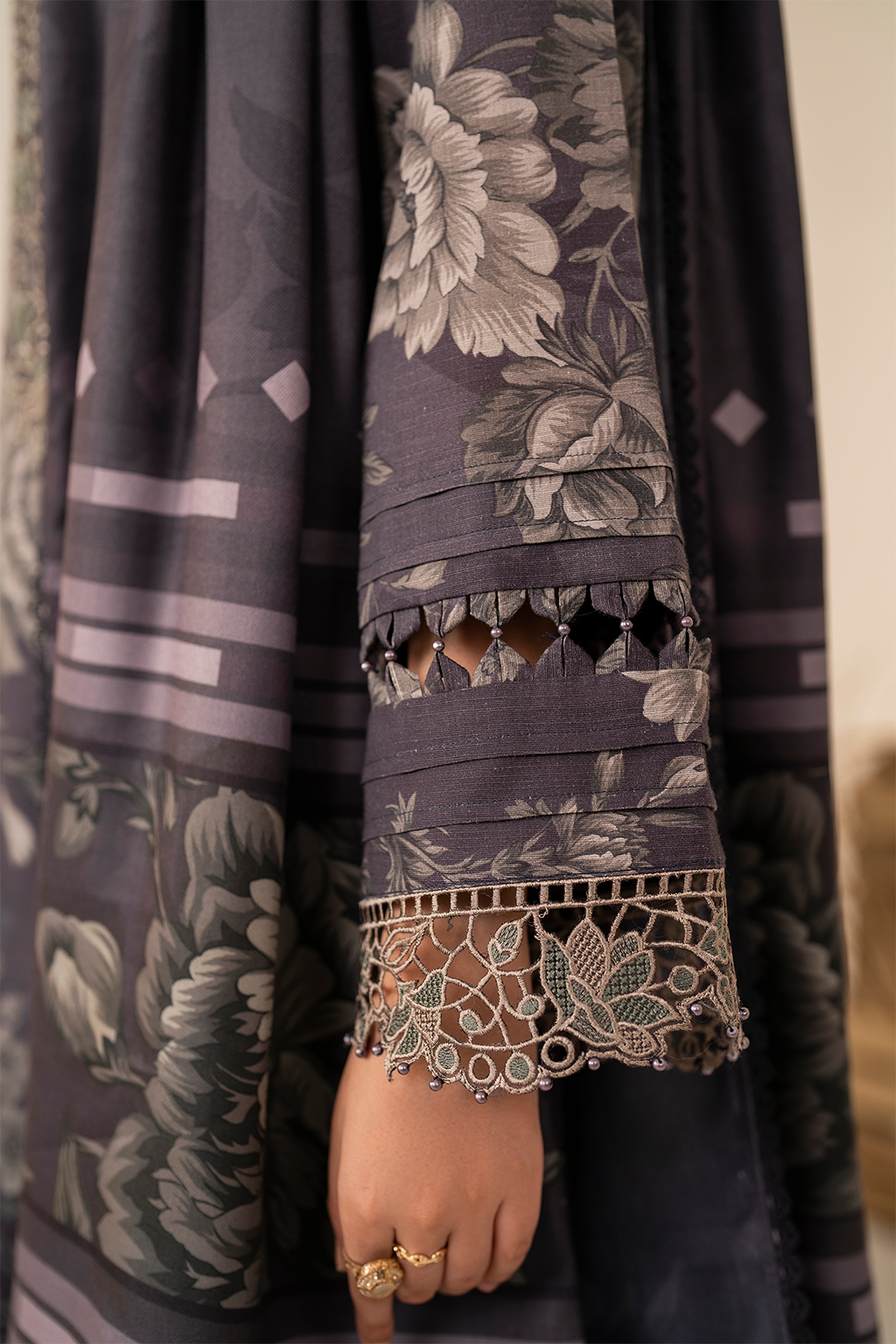 UE-349 Printed Khaddar