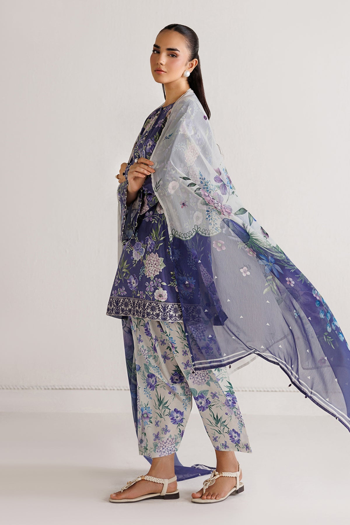 EMBROIDERED LAWN SF-4496