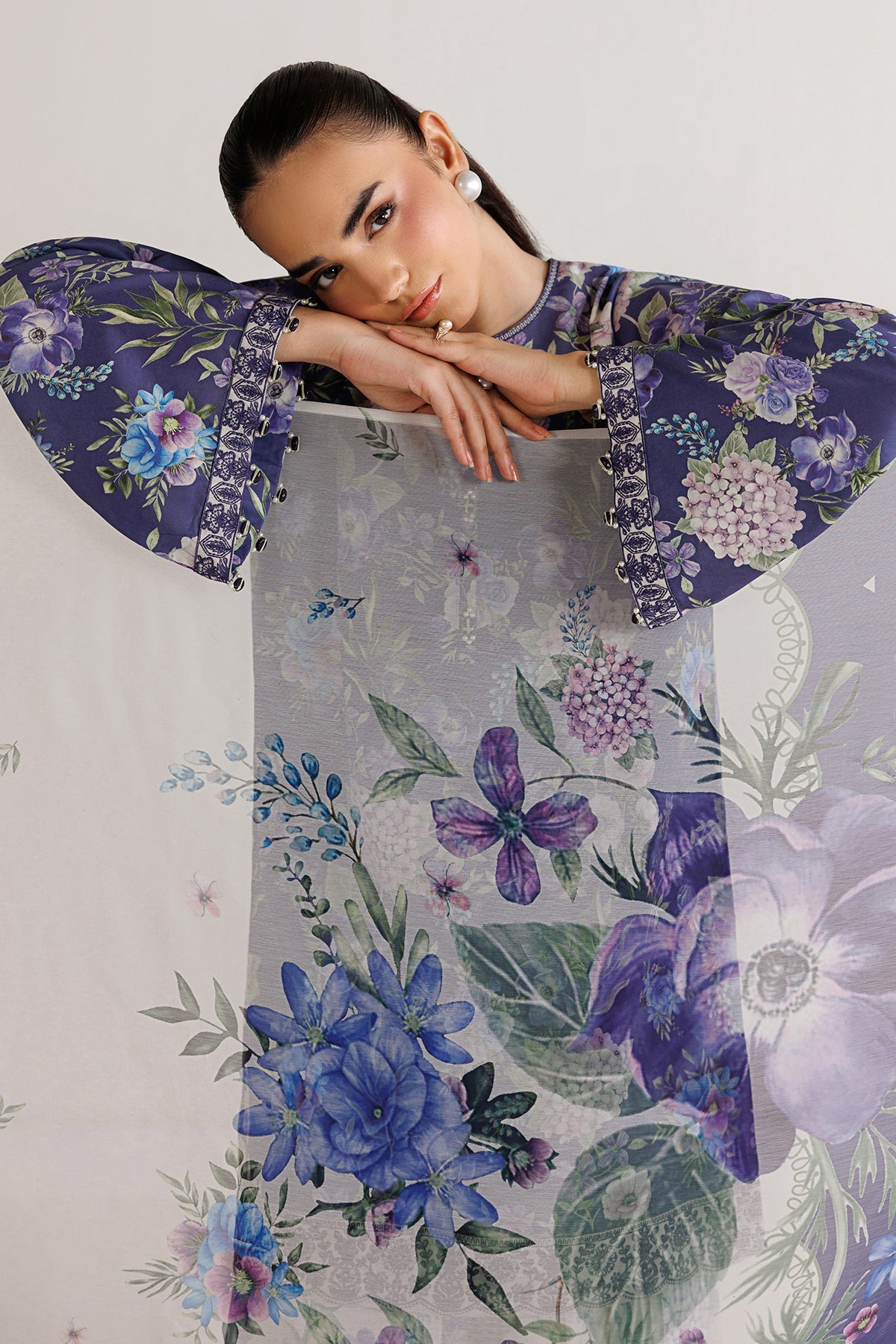 EMBROIDERED LAWN SF-4496