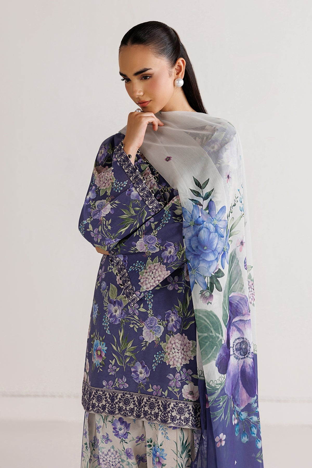 EMBROIDERED LAWN SF-4496