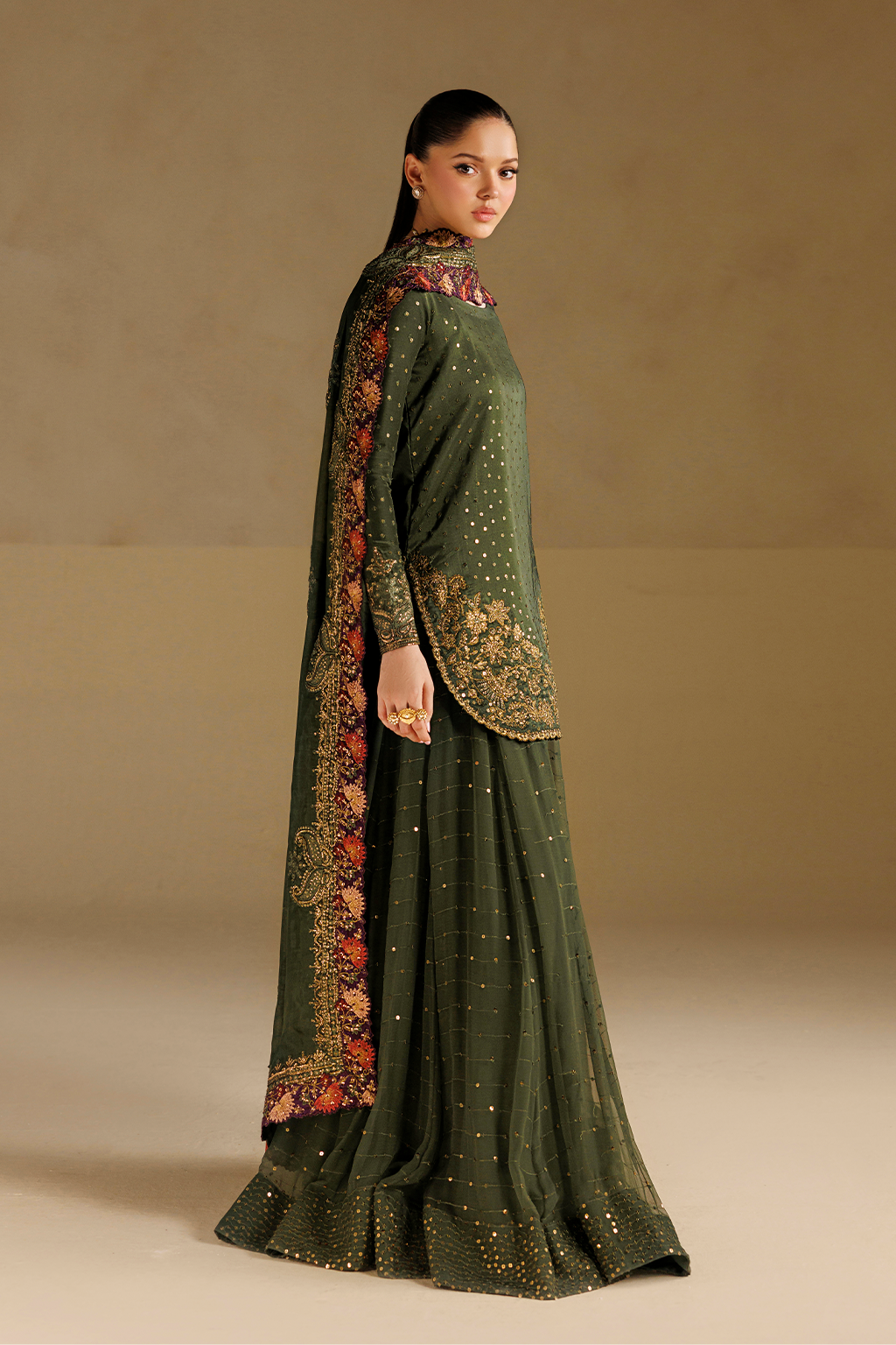 UE-732 Embroidered Ramen Silk