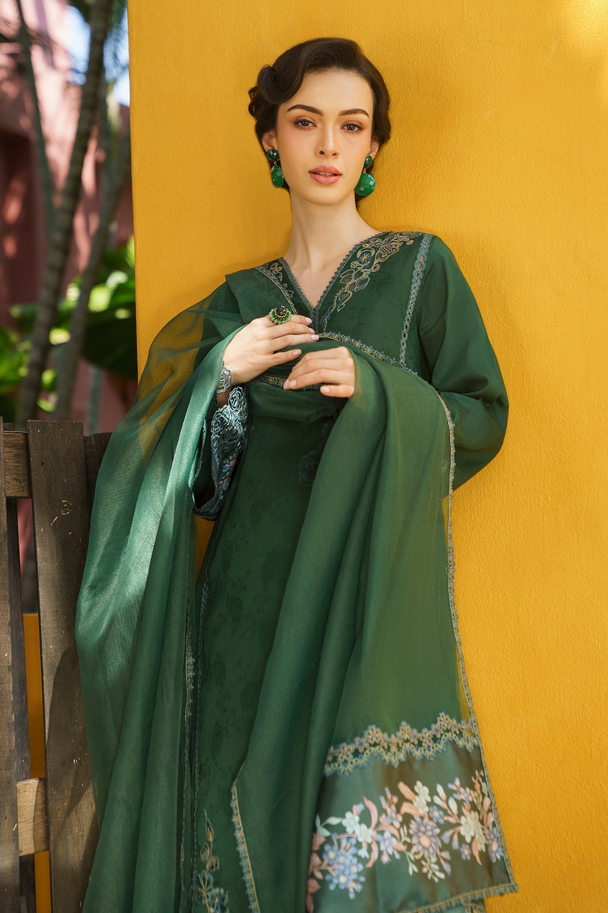 EMBROIDERED JACQUARD LAWN SF-572