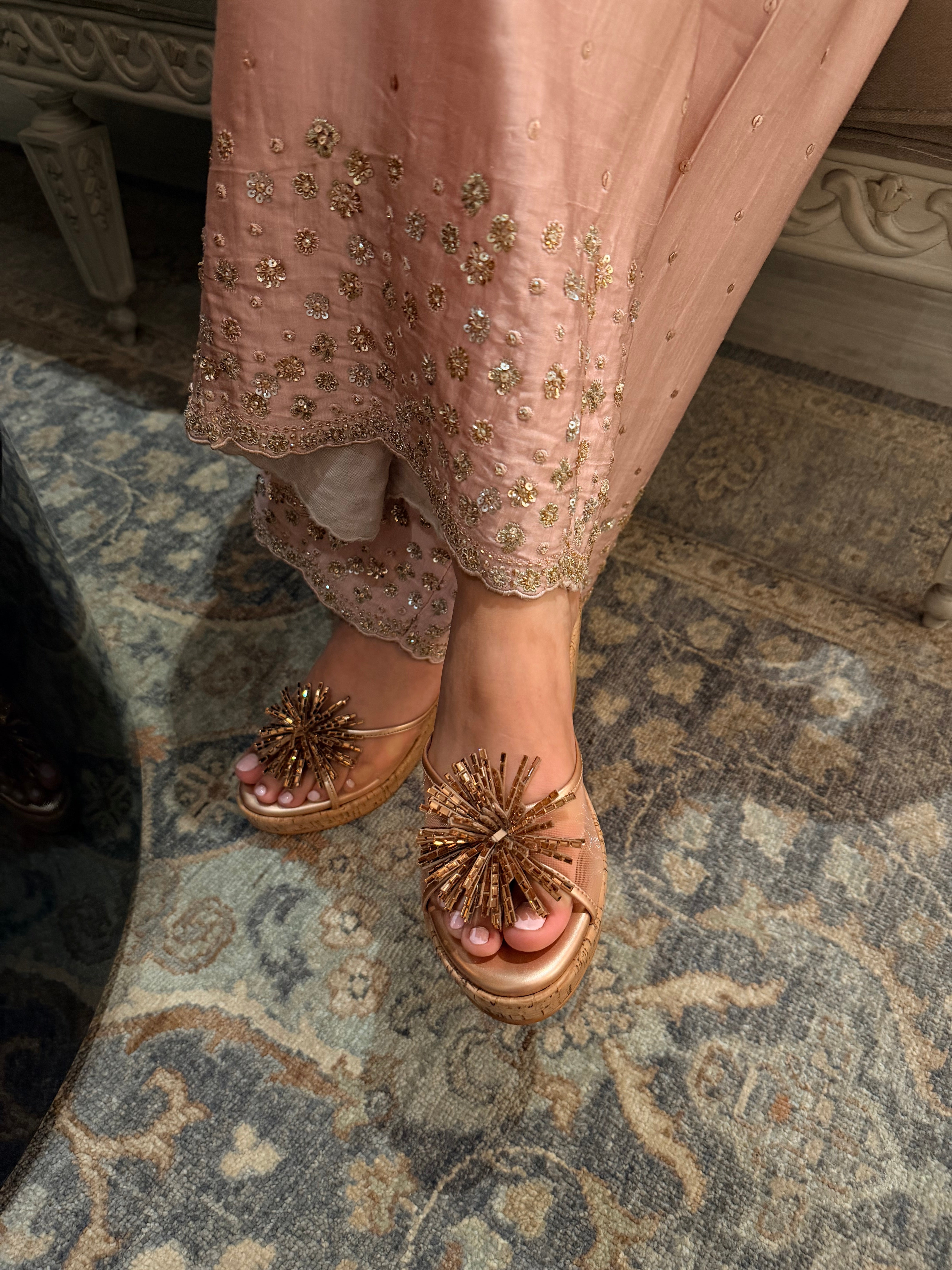 ROSE GLOW WEDGE (ZBN-25005)
