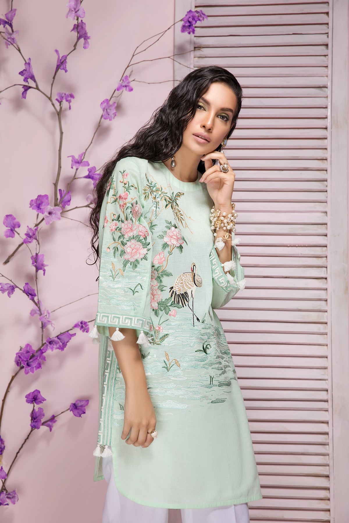 MANDARIN GARDEN AQUA (EVE-180188)