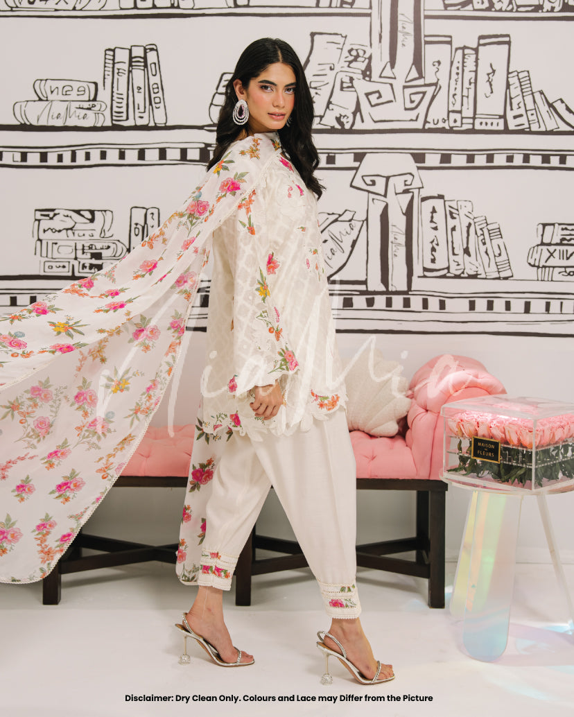 Charlotte Dupatta