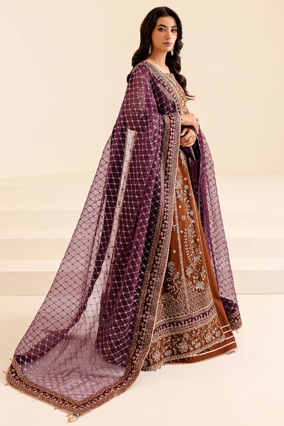 Farasha – Crimson Allure Style