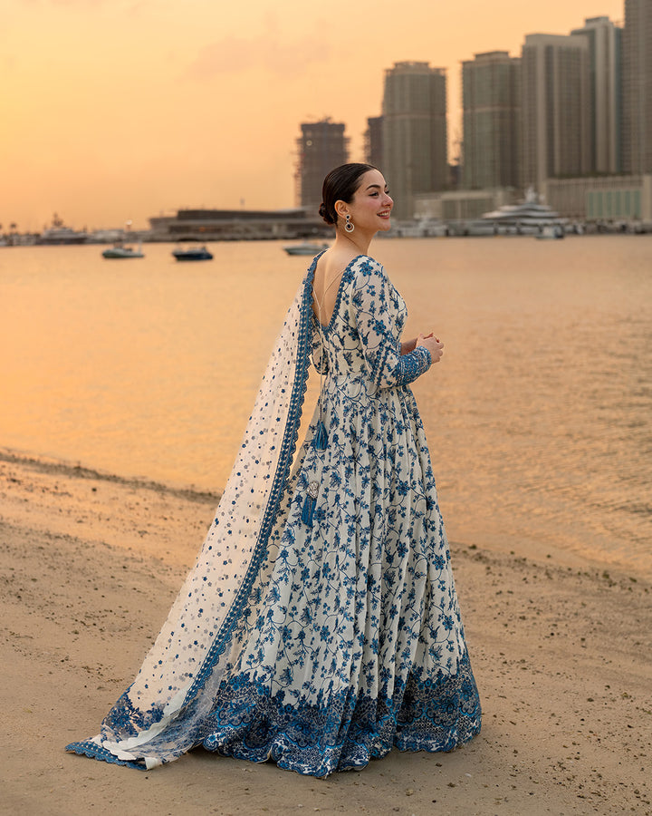 Faiza Saqlain – Jehona Style (Blue & White)