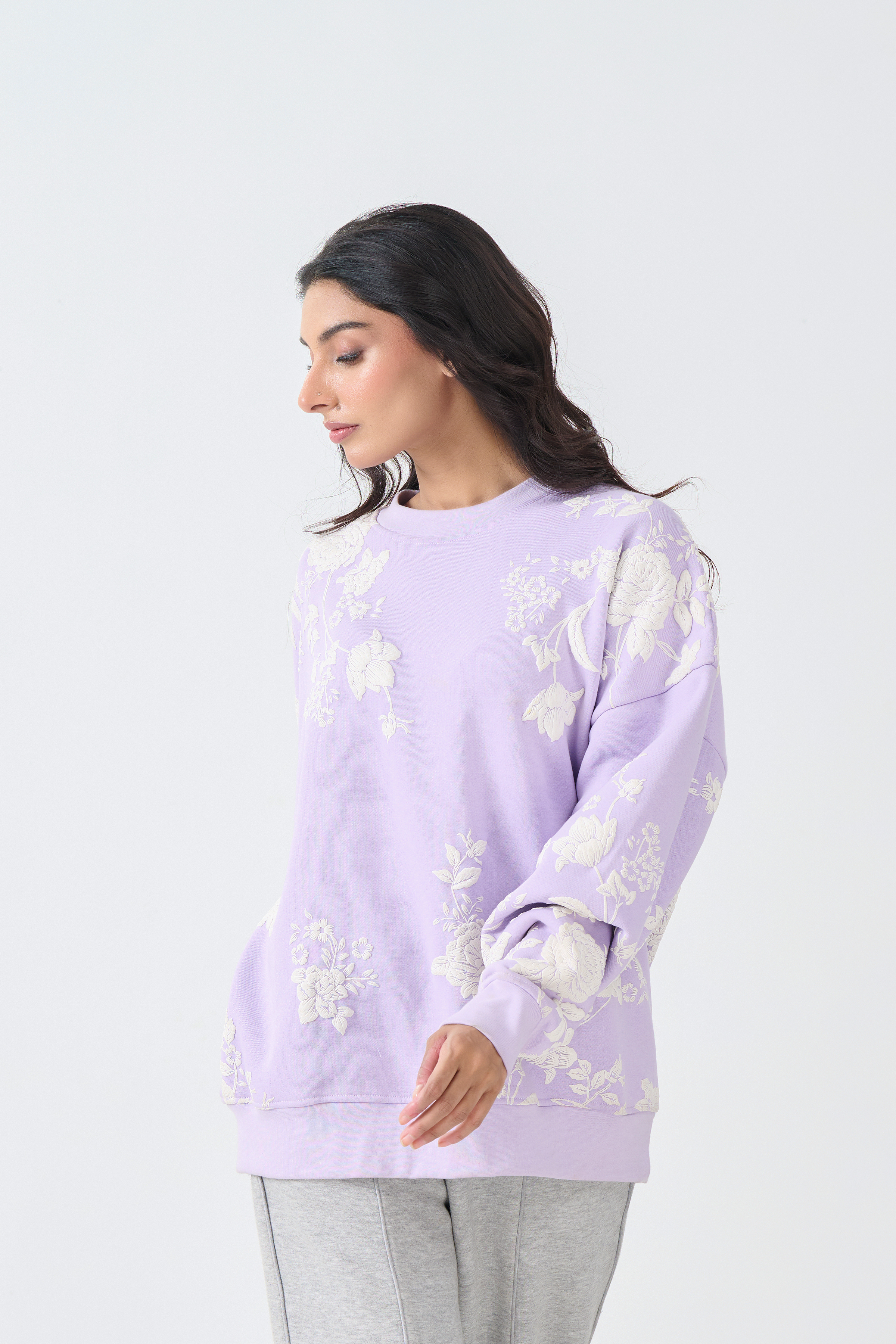 Loose Fit Sweatshirt with Emboss Print (Lilac)