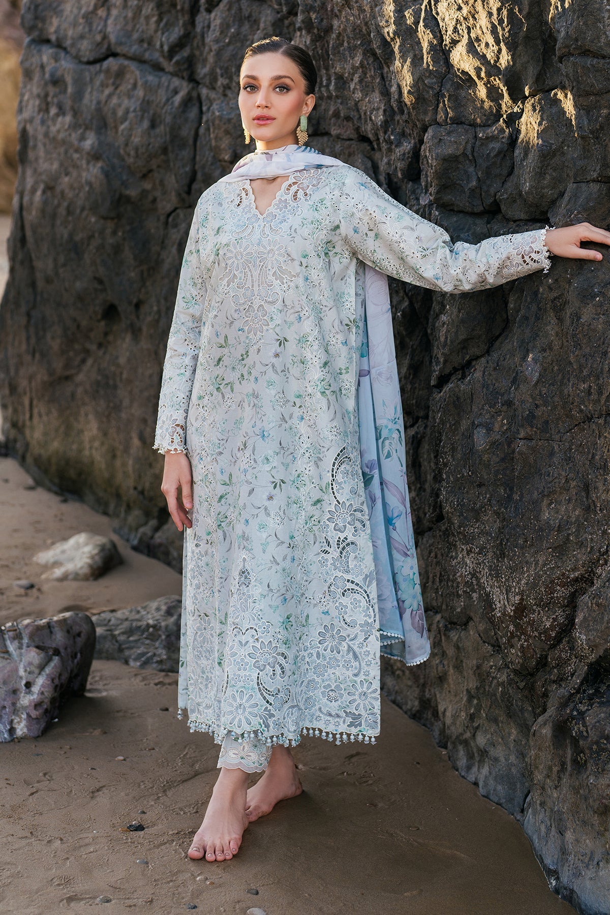 EMBROIDERED PRINTED LAWN UF-4129
