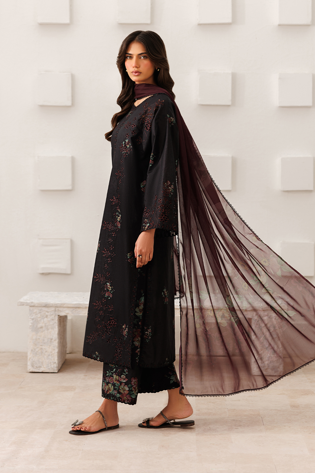UE-637 Printed Lawn