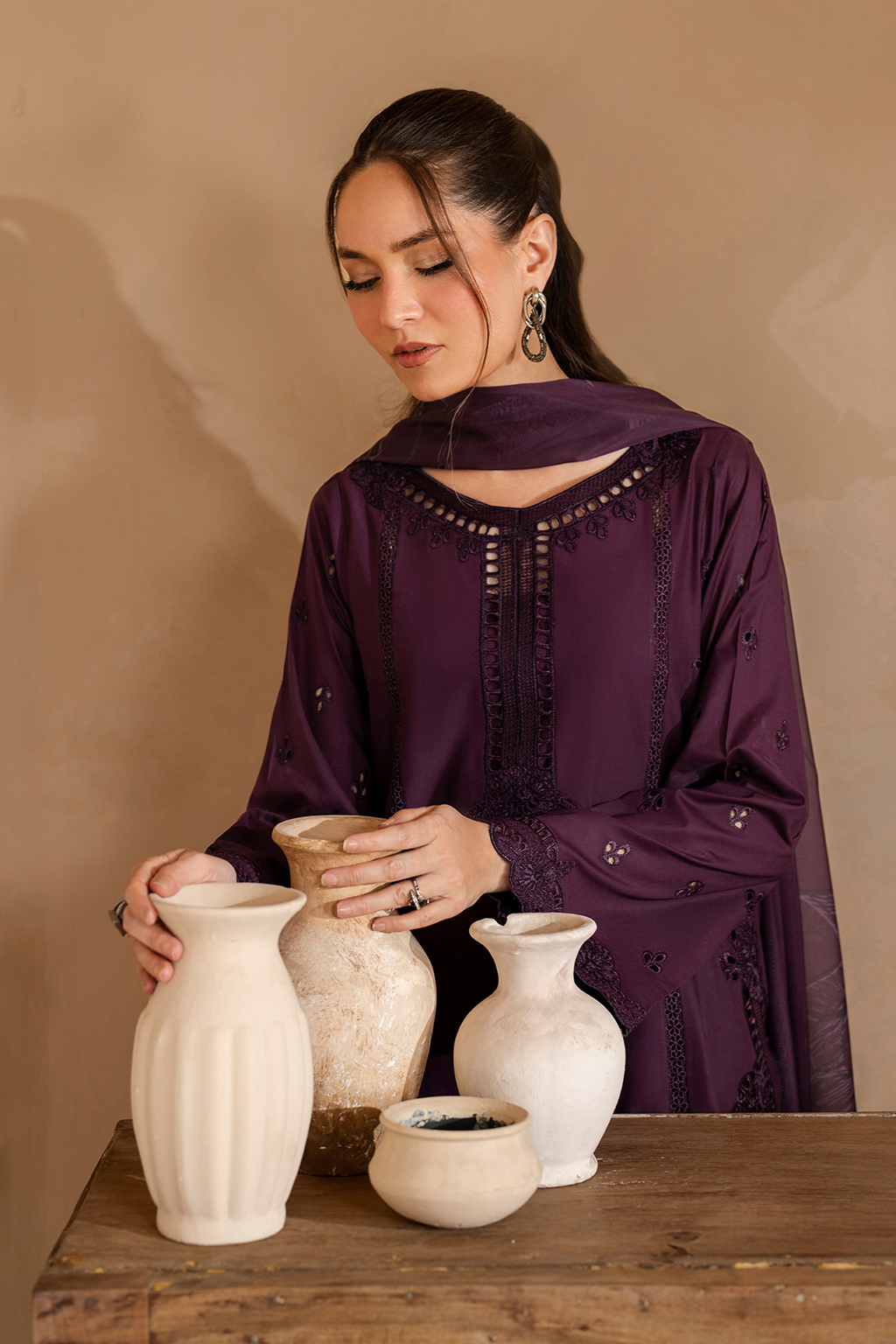 UE-467 Embroidered Lawn