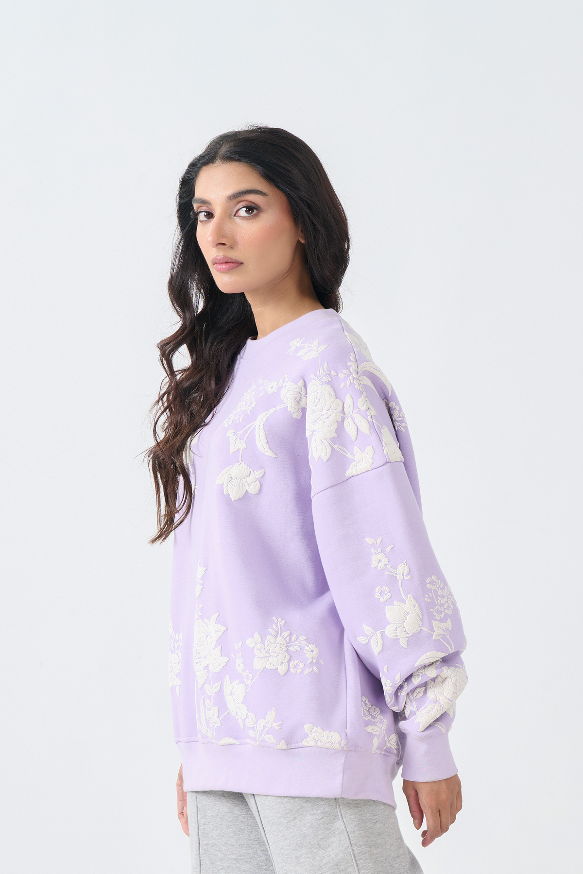 Loose Fit Sweatshirt with Emboss Print (Lilac)