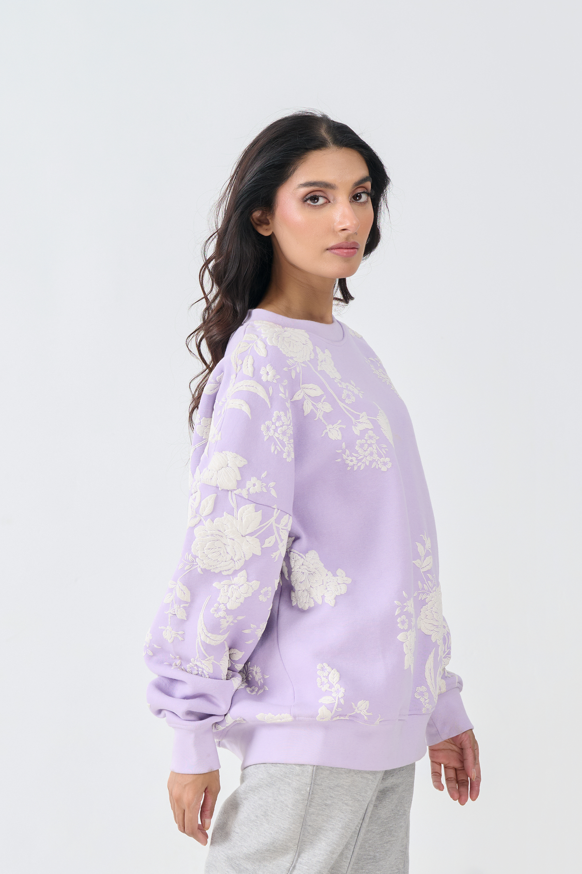 Loose Fit Sweatshirt with Emboss Print (Lilac)