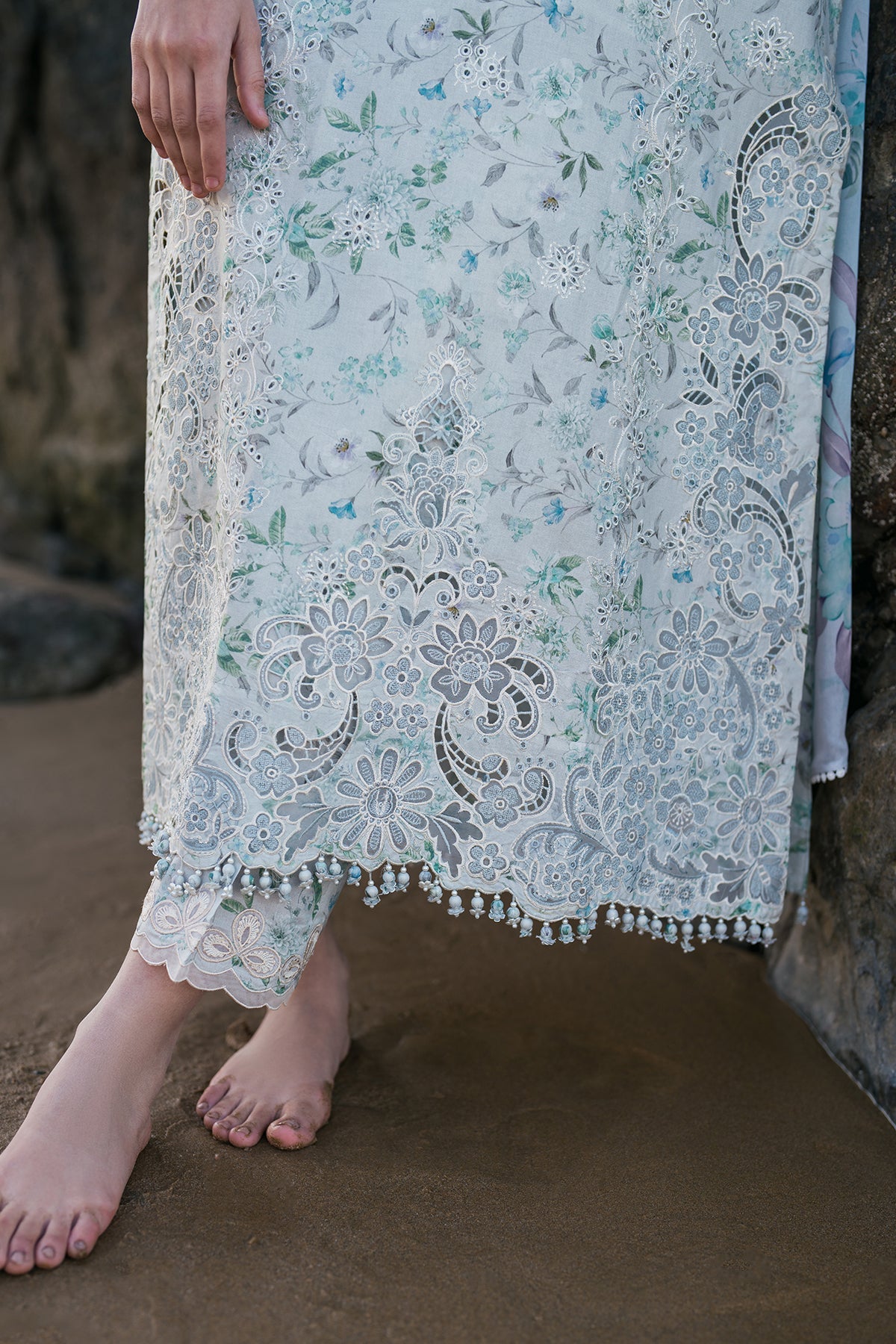 EMBROIDERED PRINTED LAWN UF-4129