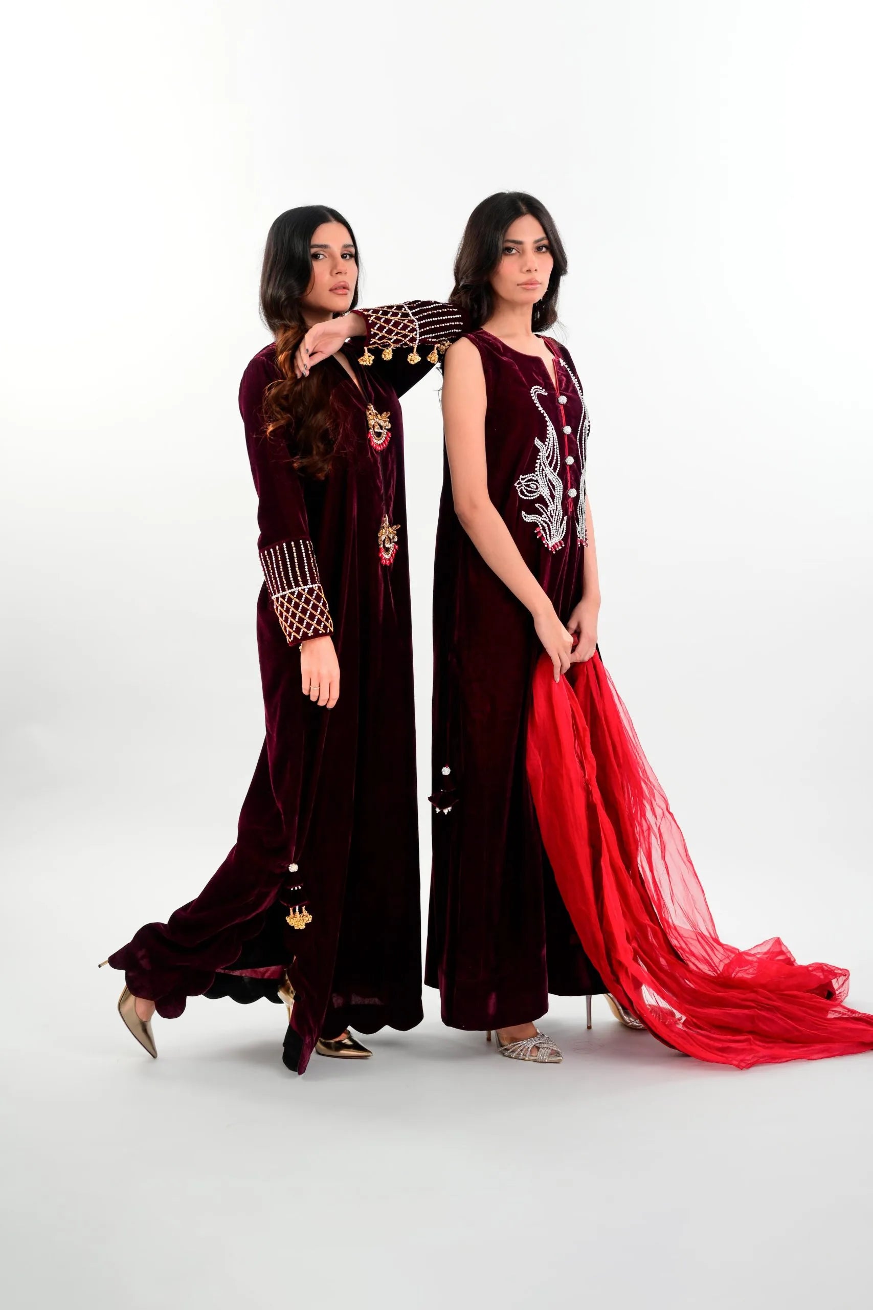 Velvet '25 - Plum Rouge