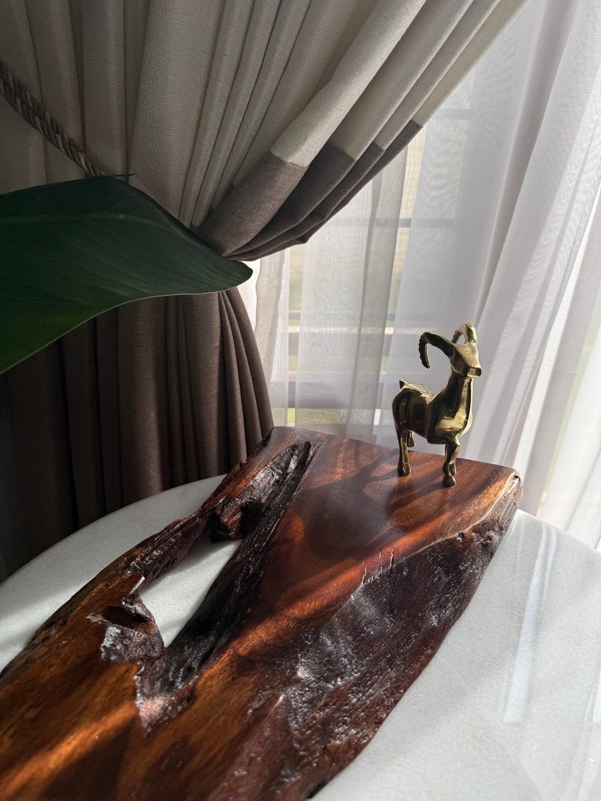 Standing Goat Tray/ Platter 435