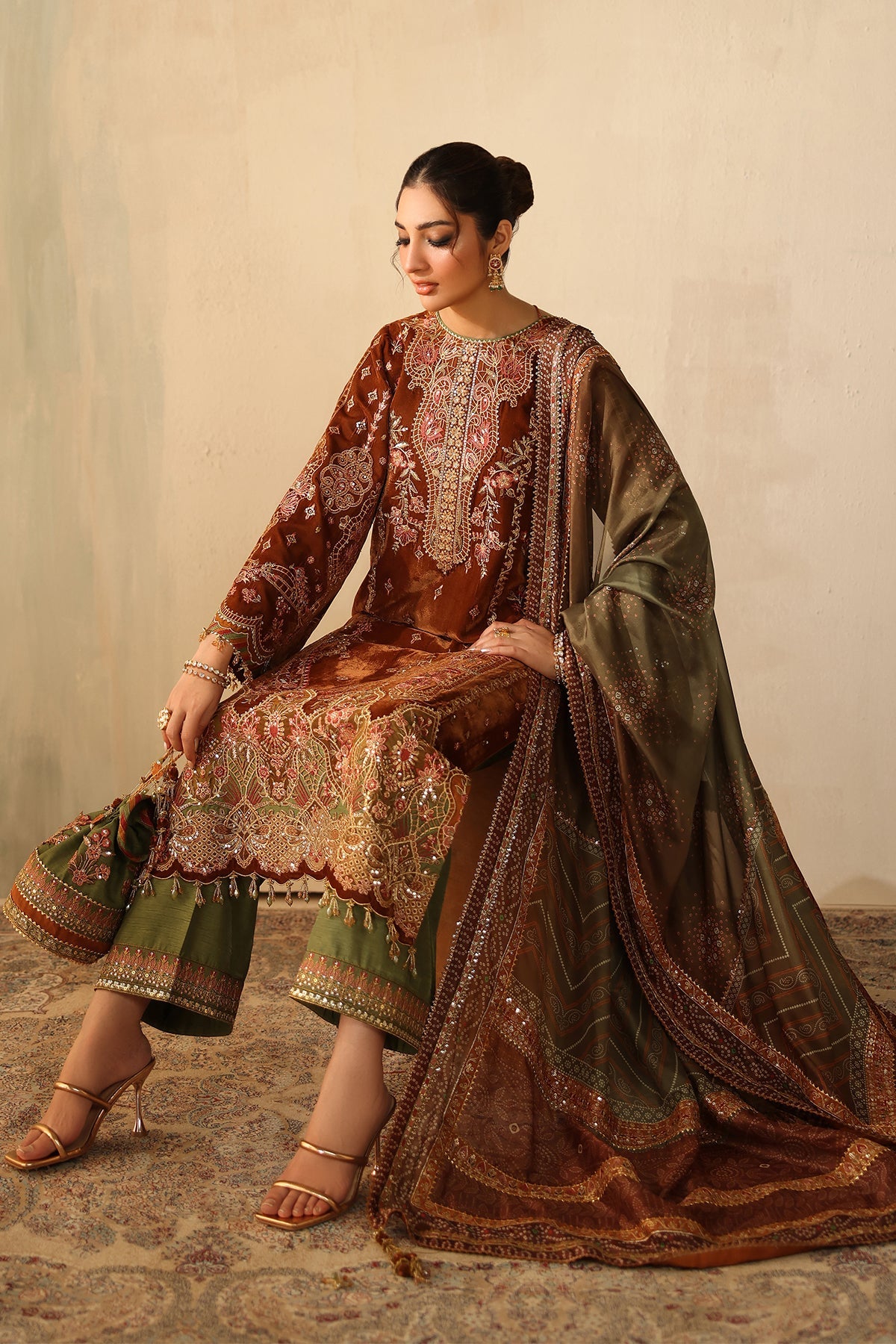 EMBROIDERED VELVET UF-4317