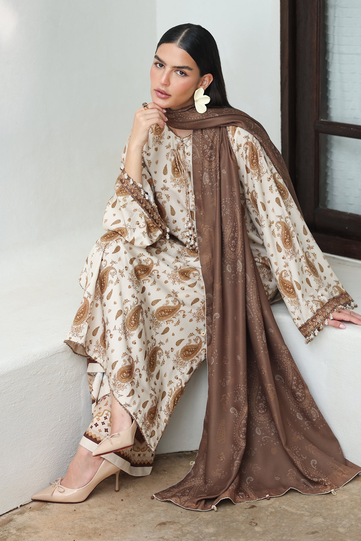 EMBROIDERED VISCOSE SILK UF-4612