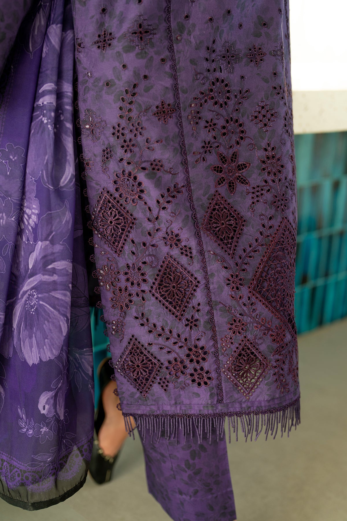 EMBROIDERED LAWN SF-4096