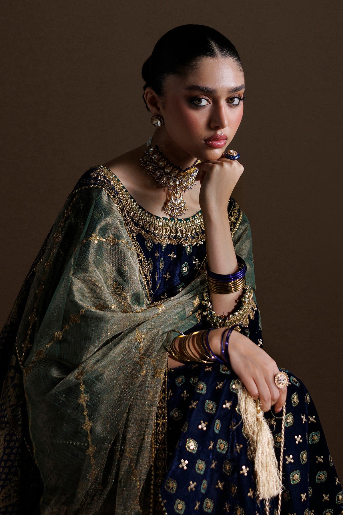 EMBROIDERED VELVET SF-4551