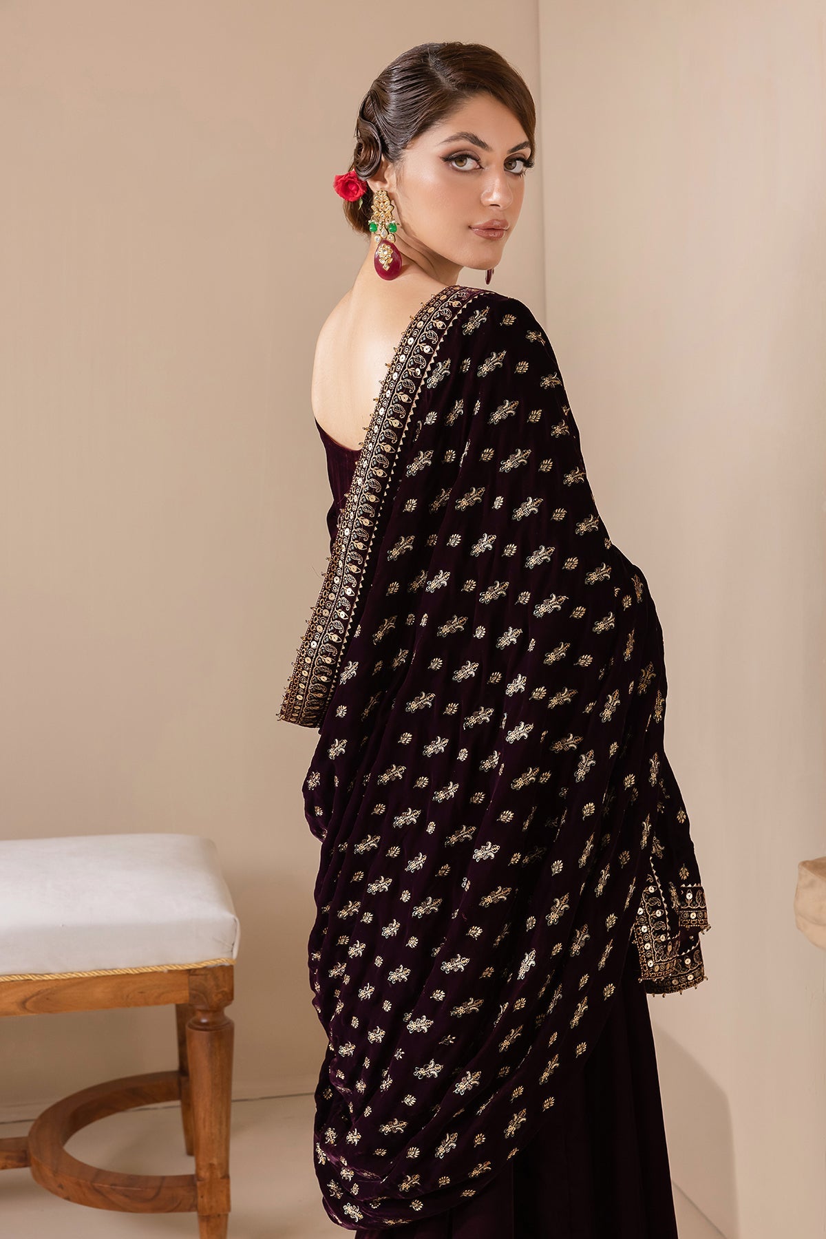 EMBROIDERED VELVET SHAWL VS-42