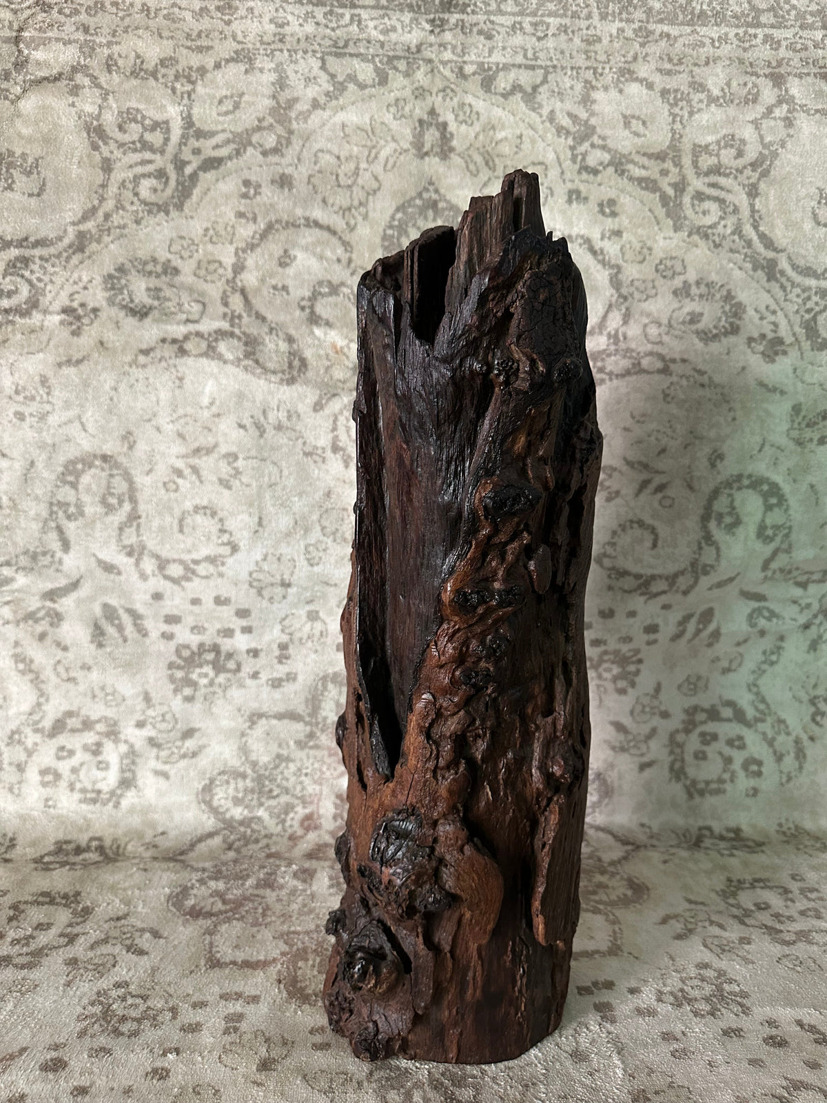 Sheesham sculpture