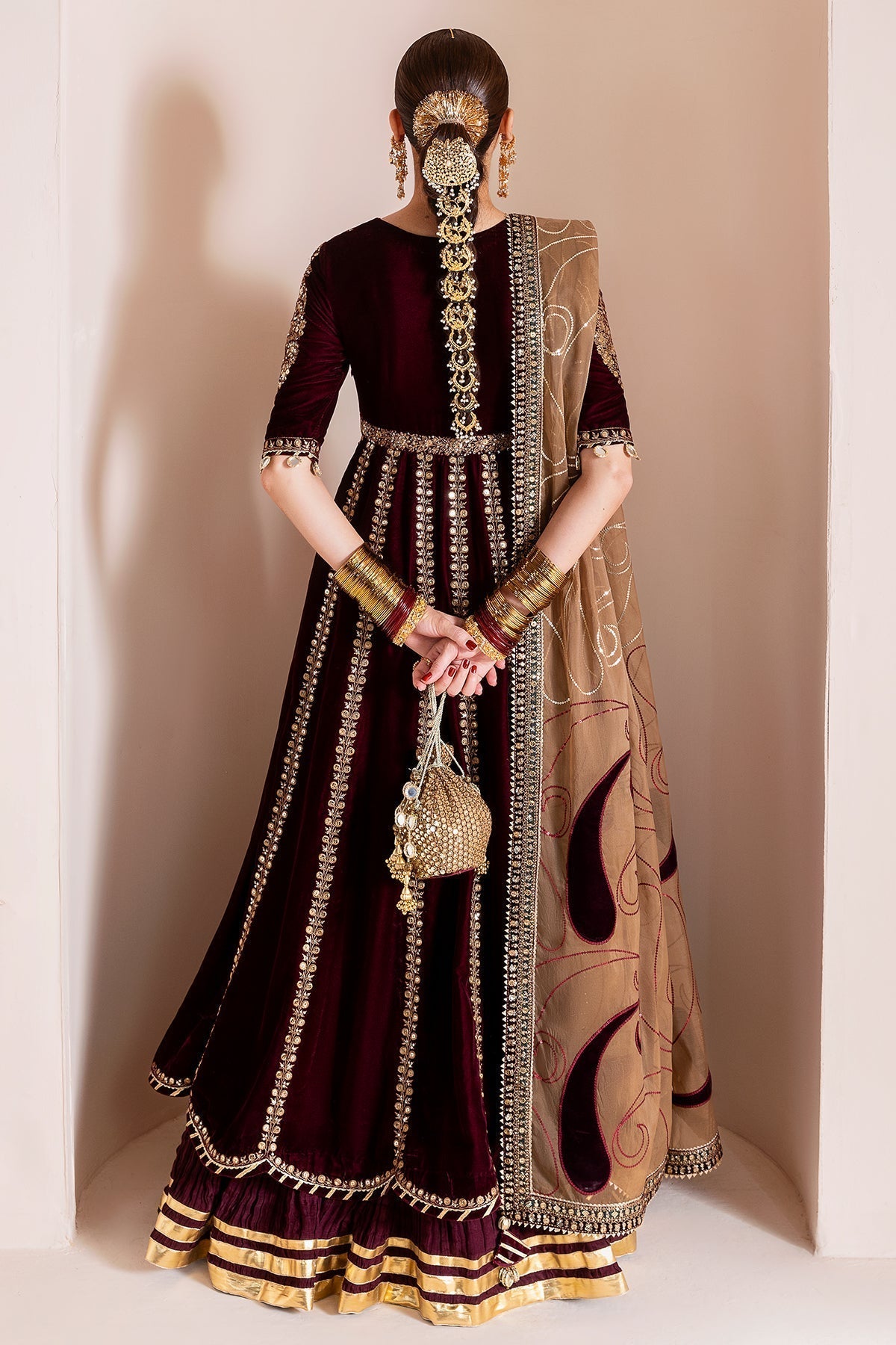 Jazmin – CVF D-12 Style