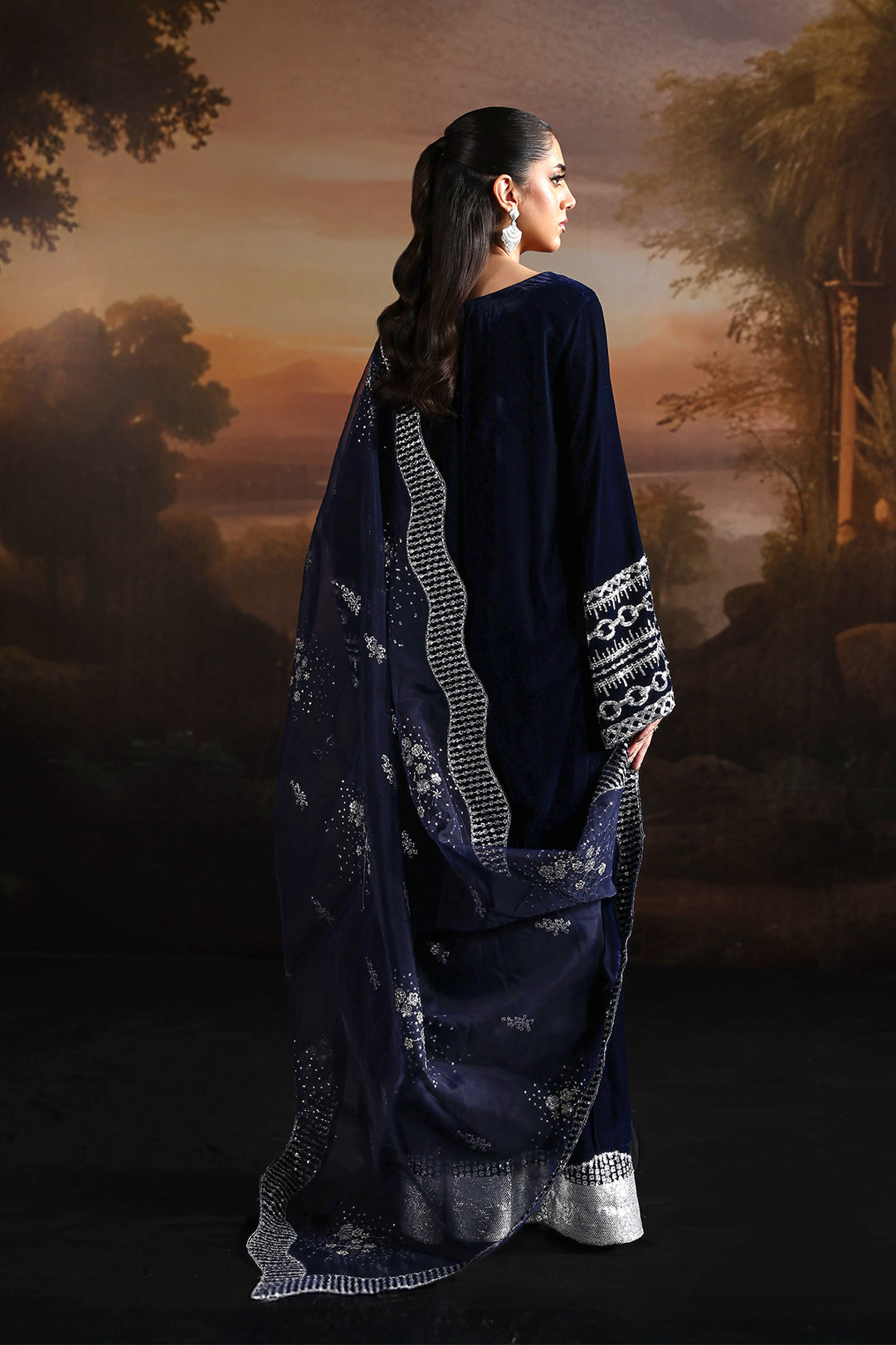 Alizeh – Velvetine Style