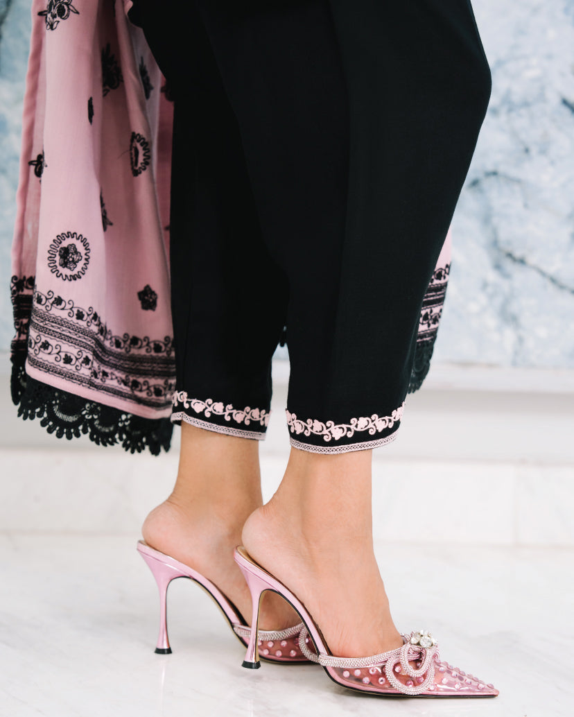 https://cdn.shopify.com/s/files/1/0643/9449/4197/files/7_d53d7a37-9c95-4cf9-85fb-d2ff474c6408.jpg?v=1734432500
