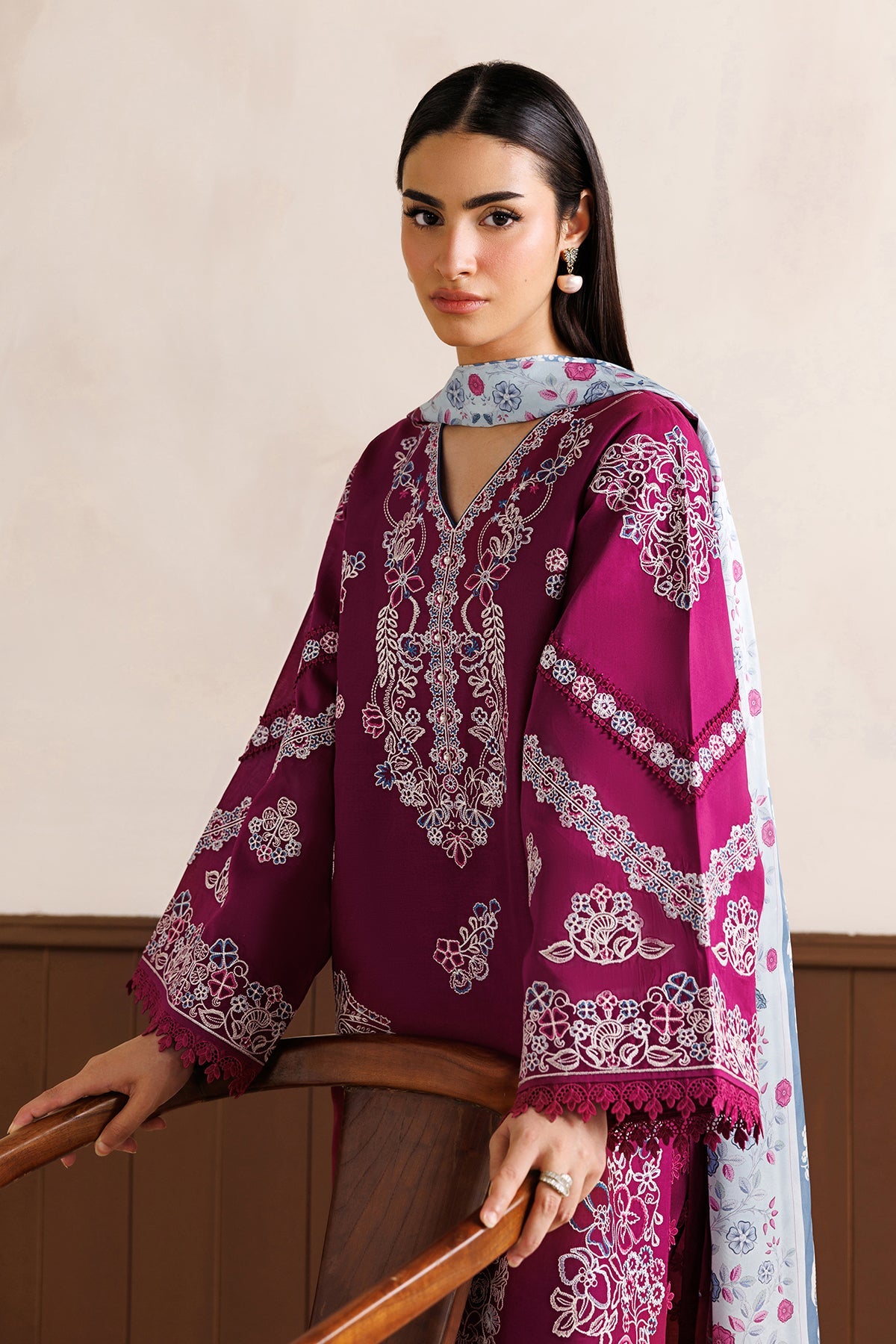 EMBROIDERED LAWN UF-4474