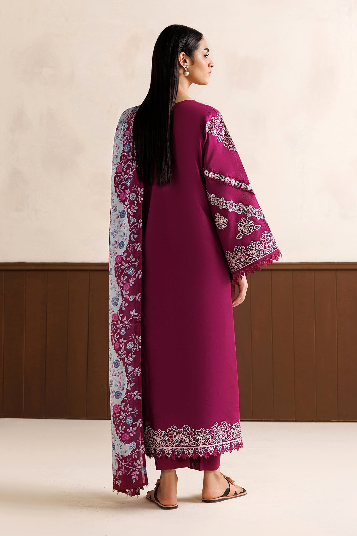 EMBROIDERED LAWN UF-4474