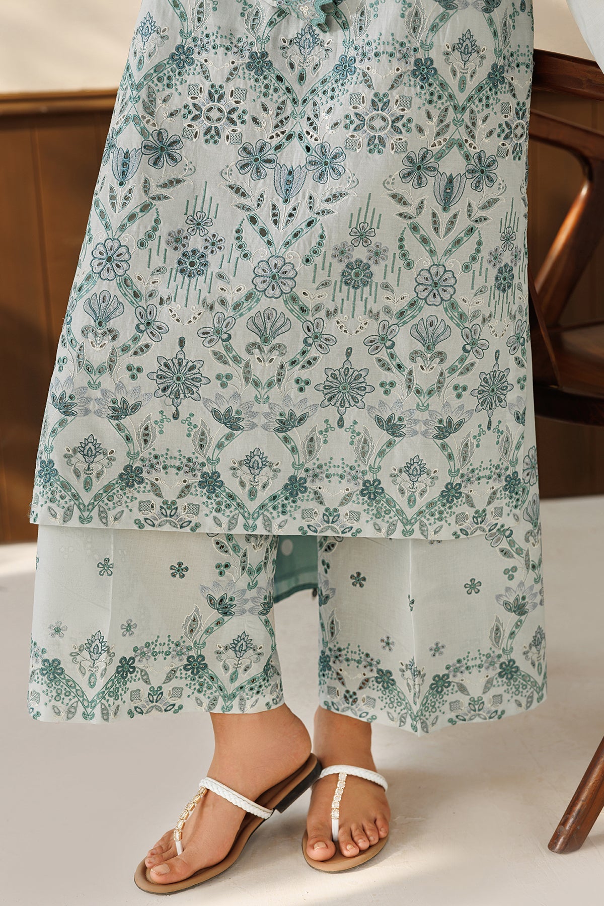 EMBROIDERED LAWN SF-4503