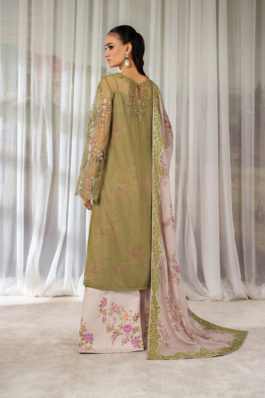 UE-543 Printed Formals