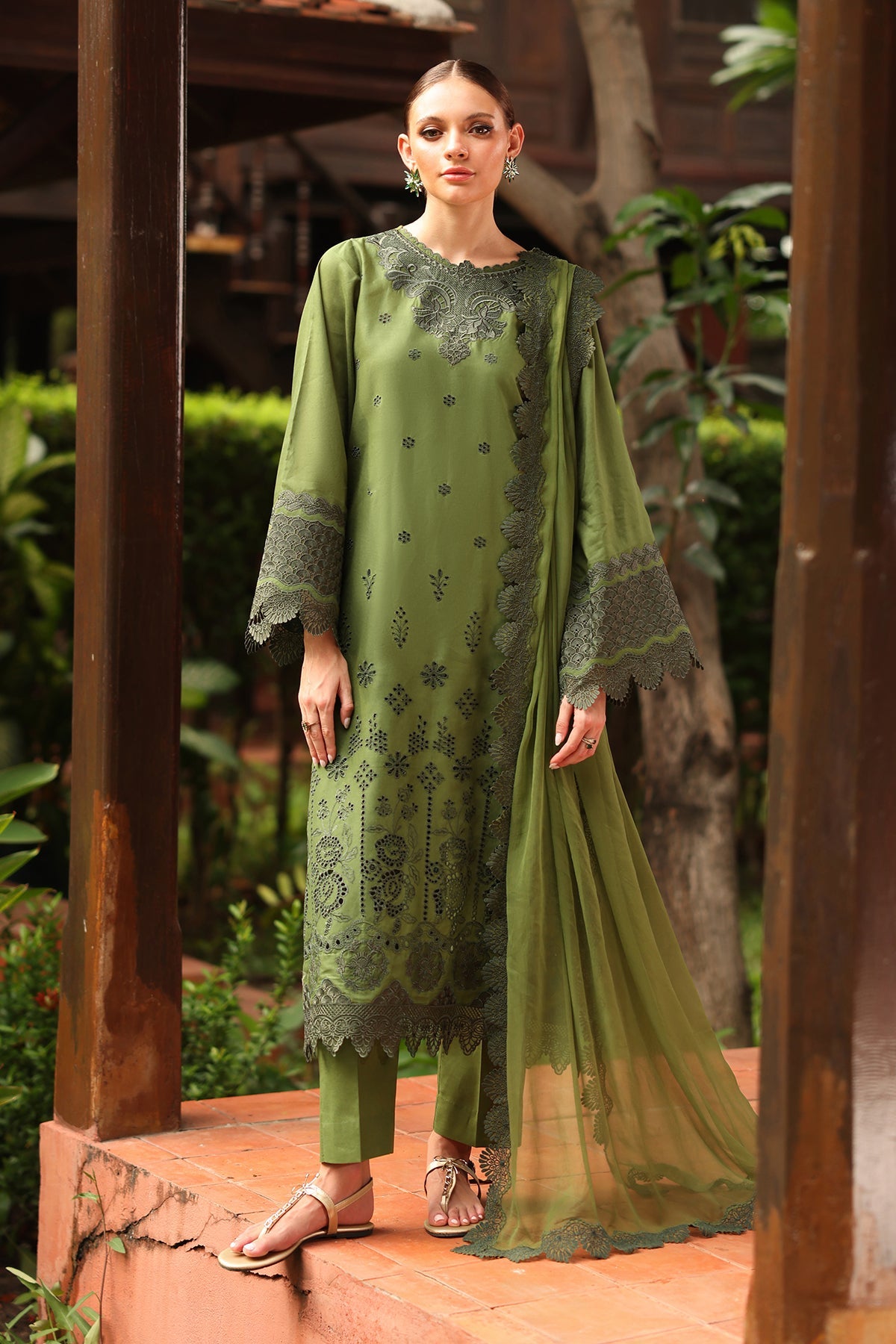EMBROIDERED LAWN SF-4258